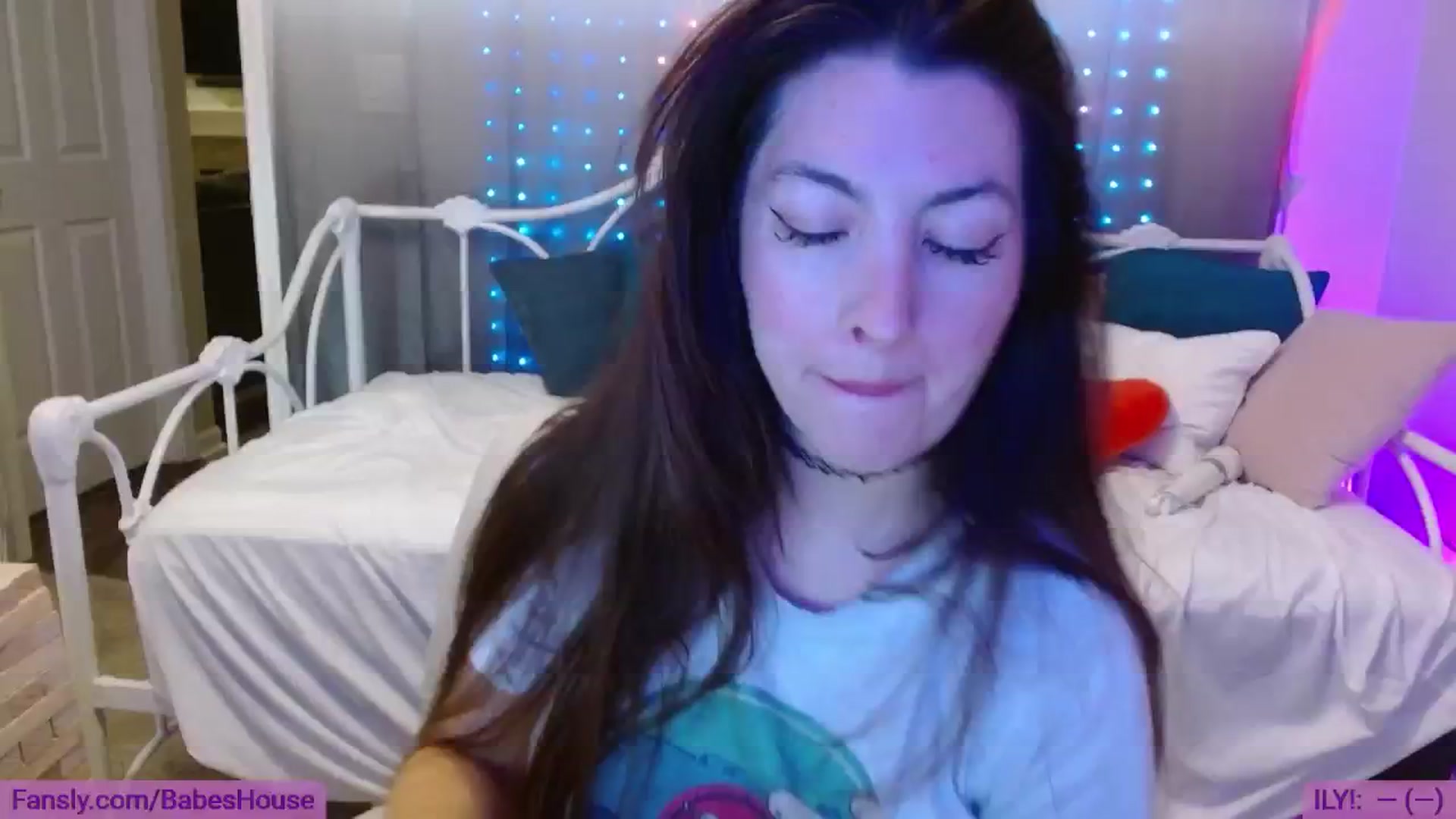 Gallery image thumbnail from DallasOhMy's myfreecams stream on, 06/27/2024, 19:38 image 16 of 20
