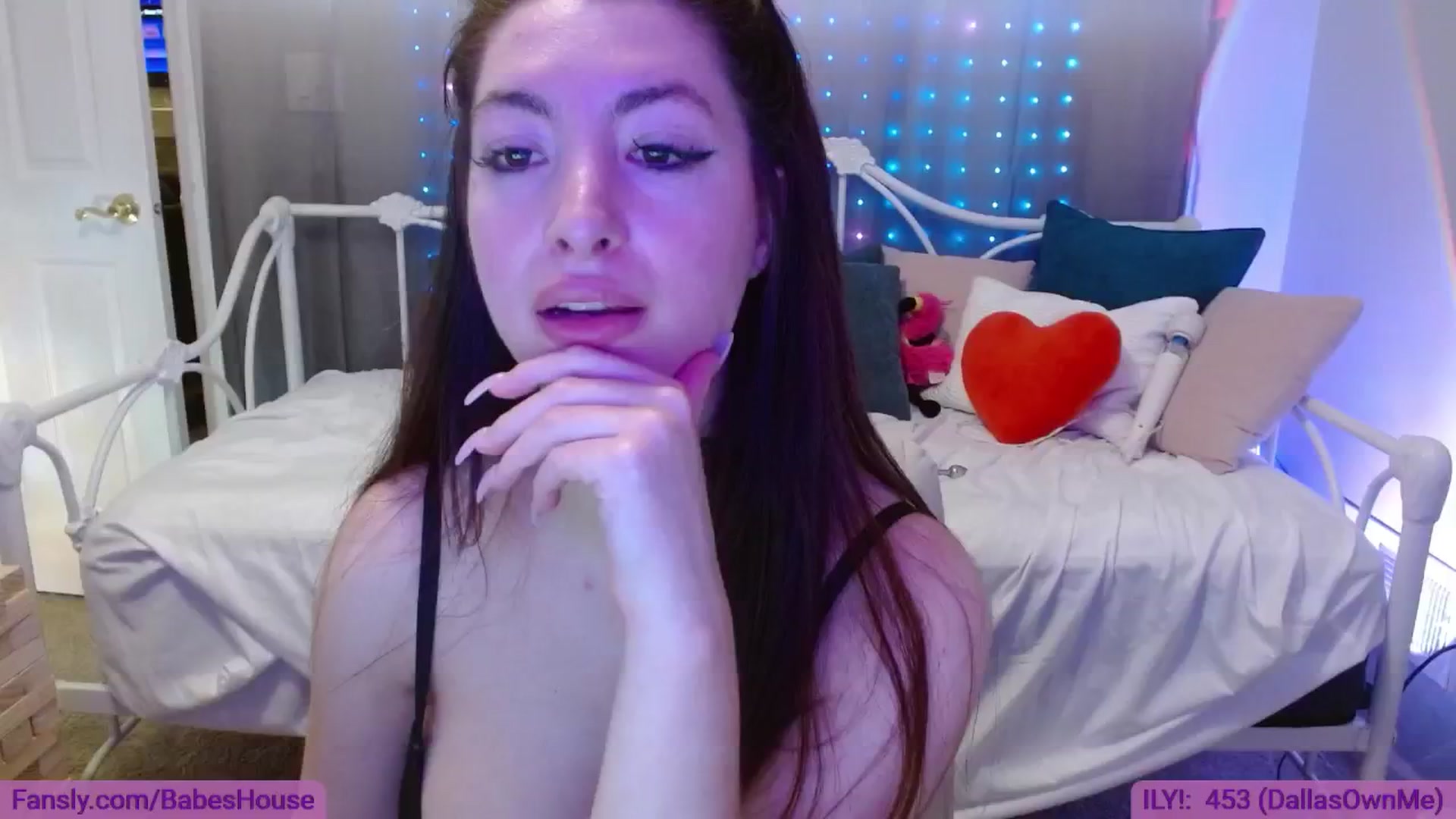 Gallery image thumbnail from DallasOhMy's myfreecams stream on, 07/01/2024, 02:33 image 13 of 20