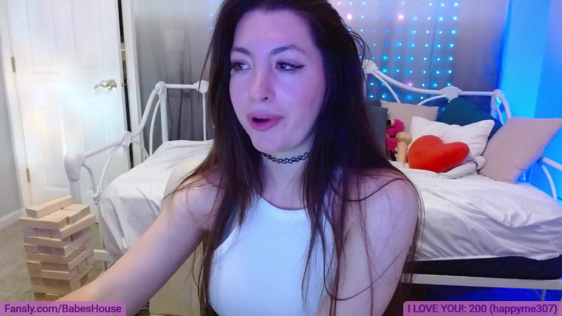Gallery image thumbnail from DallasOhMy's myfreecams stream on, 07/04/2024, 23:59 image 9 of 20