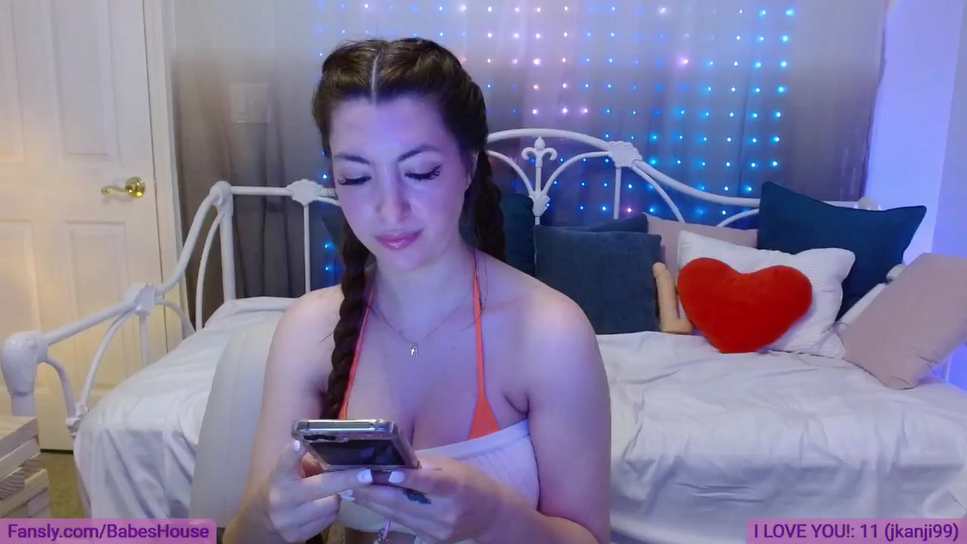 Gallery image thumbnail from DallasOhMy's myfreecams stream on, 07/09/2024, 02:39 image 4 of 20