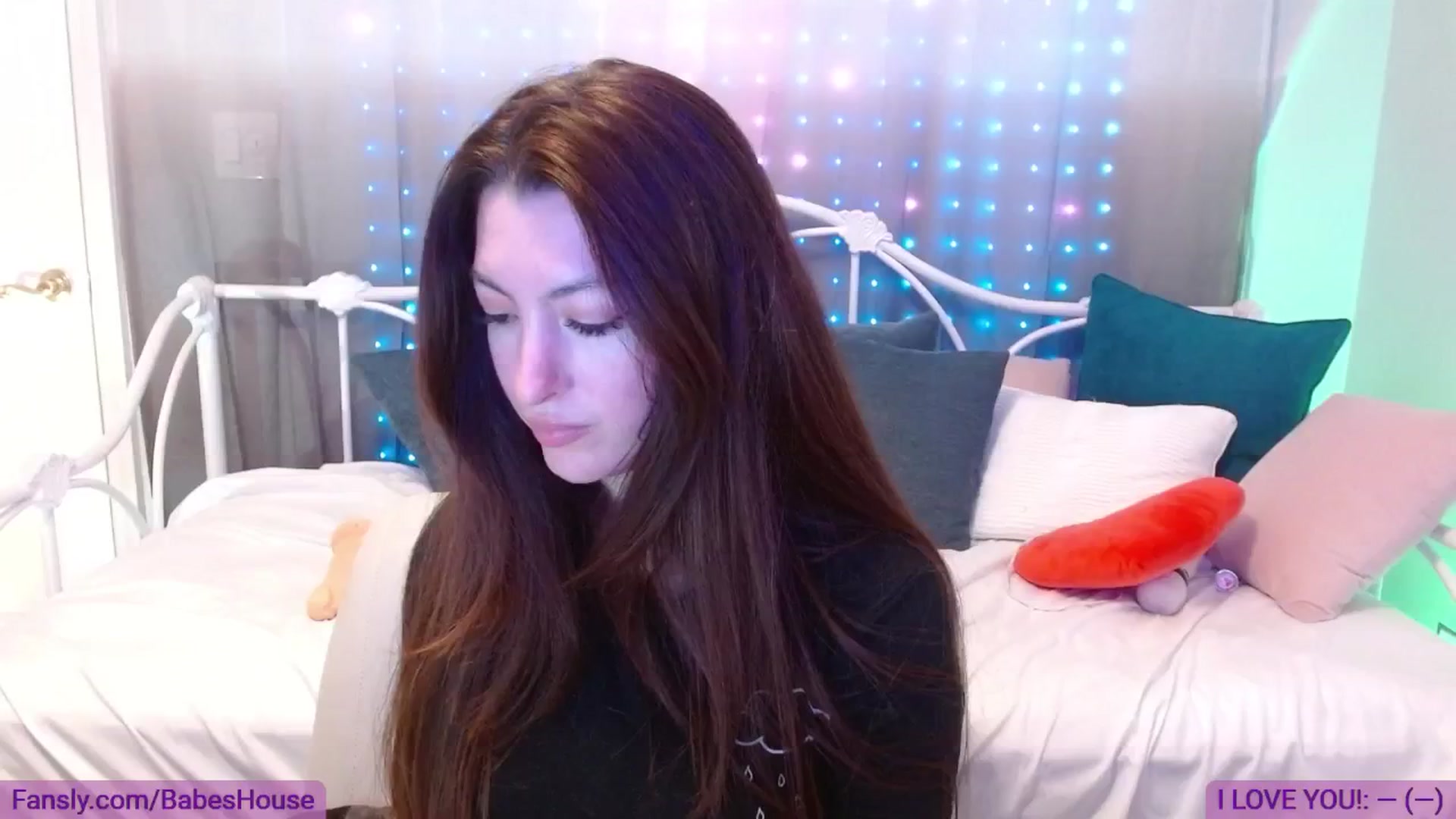 Gallery image thumbnail from DallasOhMy's myfreecams stream on, 07/12/2024, 24:18 image 15 of 20