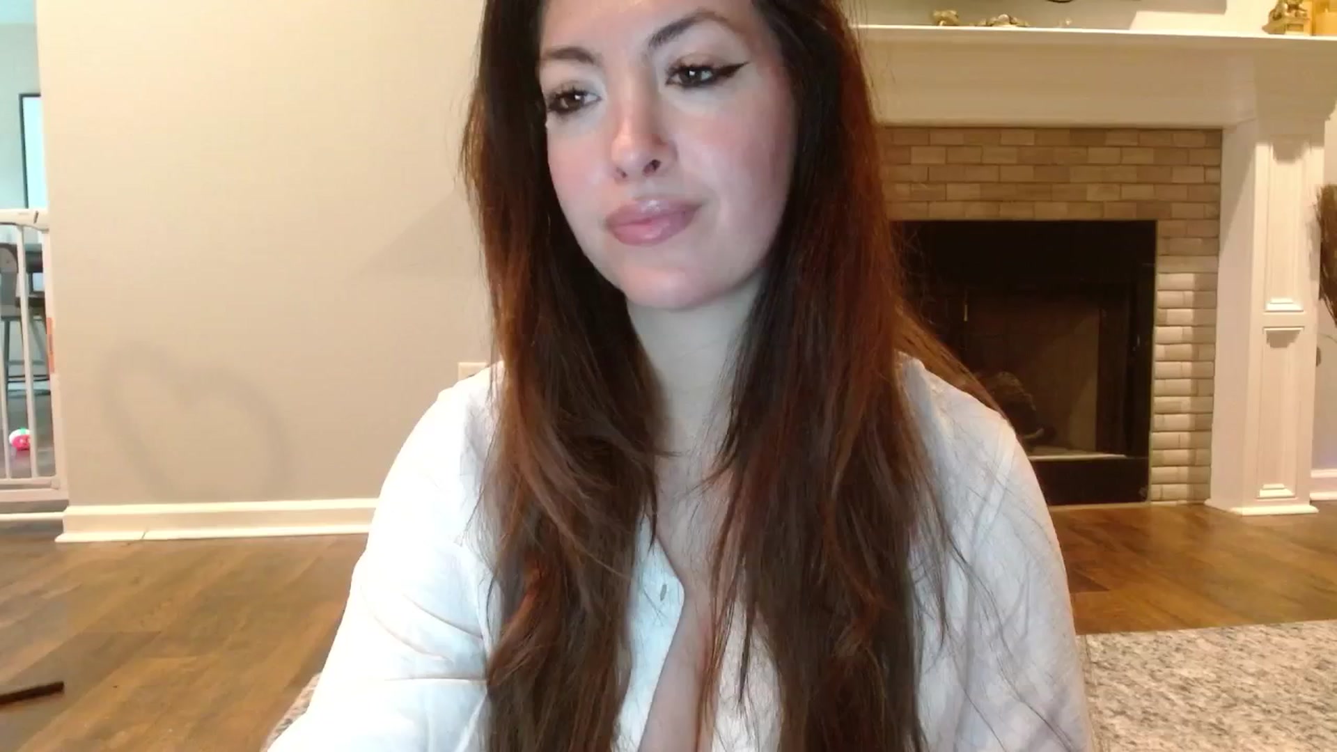 Gallery image thumbnail from DallasOhMy's myfreecams stream on, 07/26/2024, 21:20 image 17 of 20