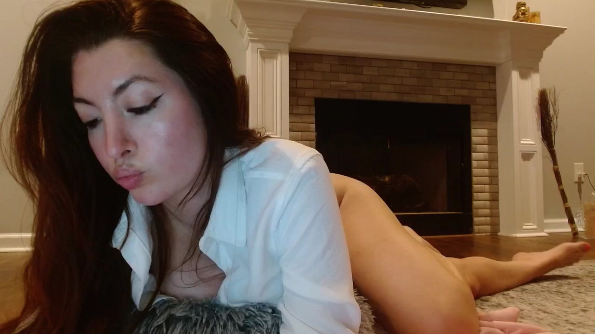 Gallery image thumbnail from DallasOhMy's myfreecams stream on, 07/27/2024, 01:27 image 6 of 20