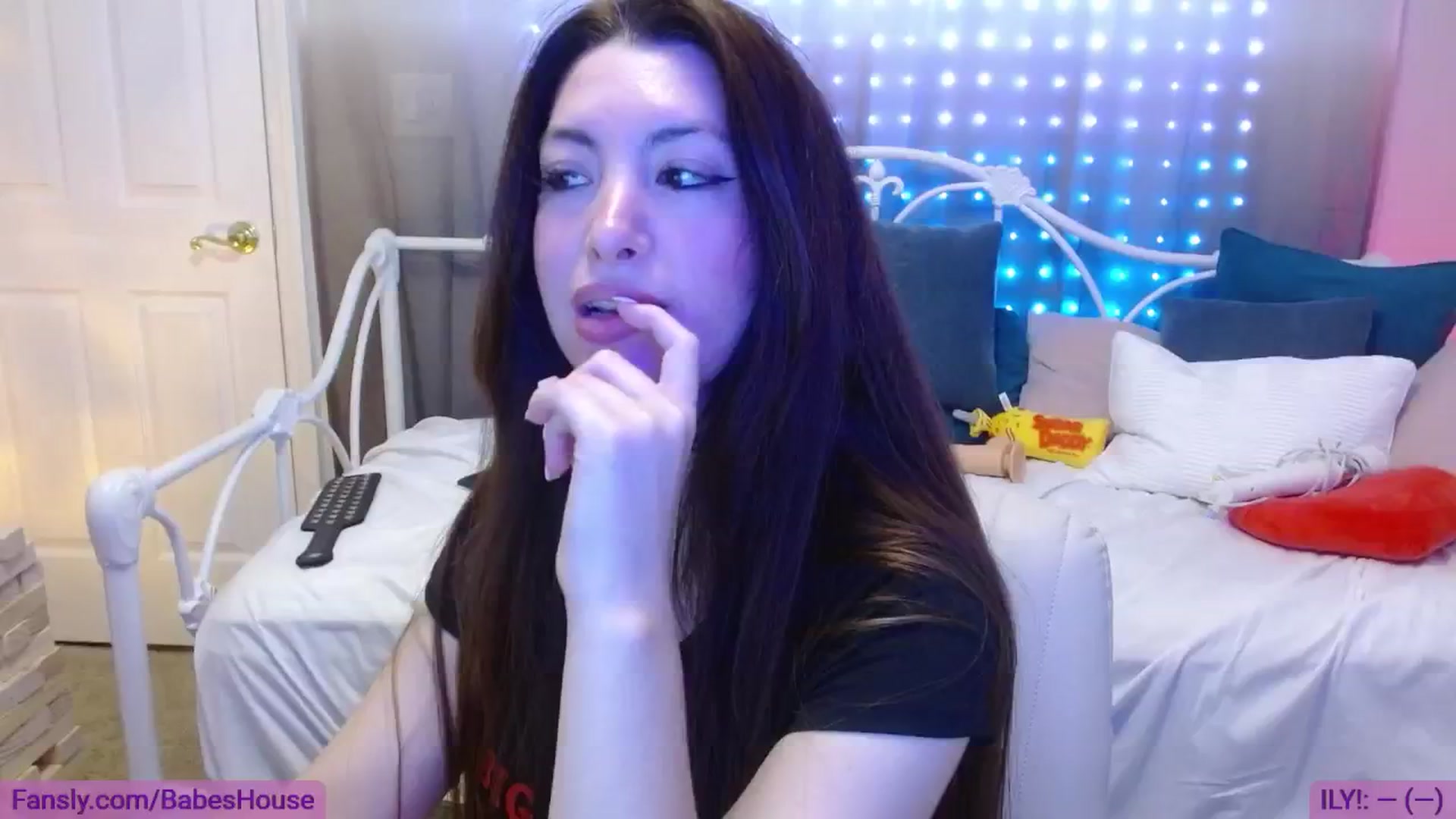 Gallery image thumbnail from DallasOhMy's myfreecams stream on, 08/06/2024, 24:14 image 6 of 20