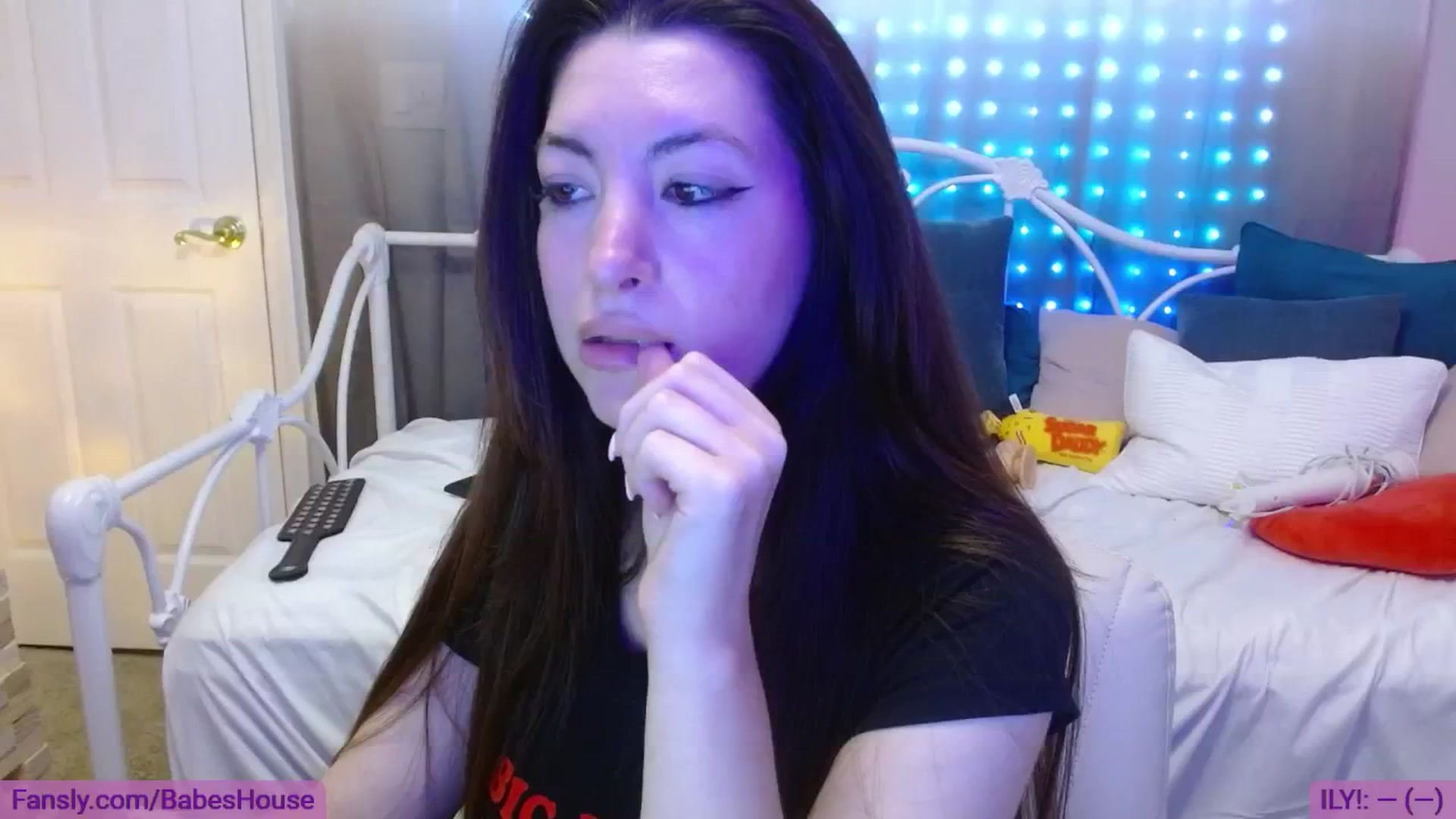 Gallery image thumbnail from DallasOhMy's myfreecams stream on, 08/06/2024, 03:25 image 3 of 20