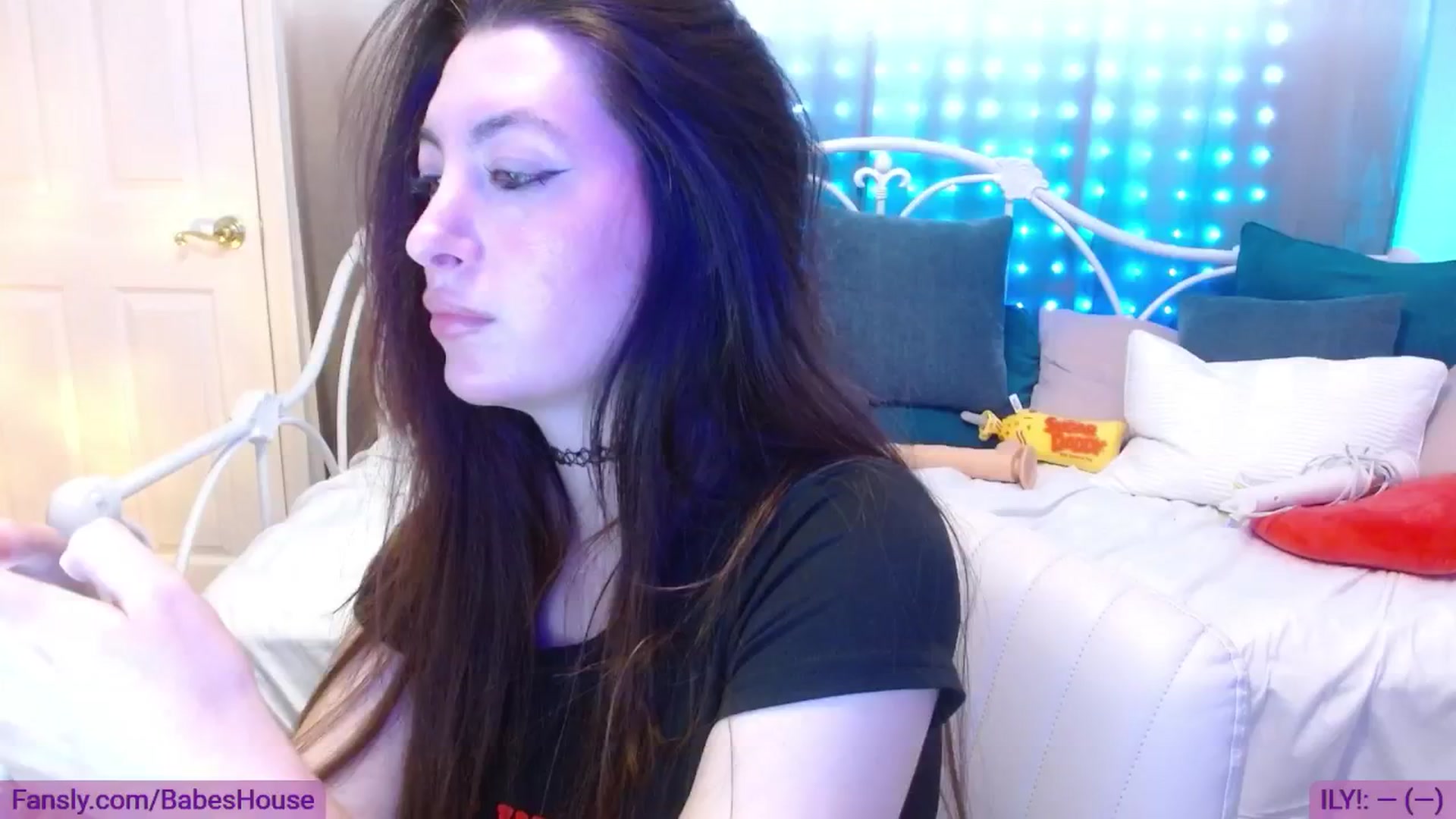 Gallery image thumbnail from DallasOhMy's myfreecams stream on, 08/06/2024, 03:25 image 7 of 20