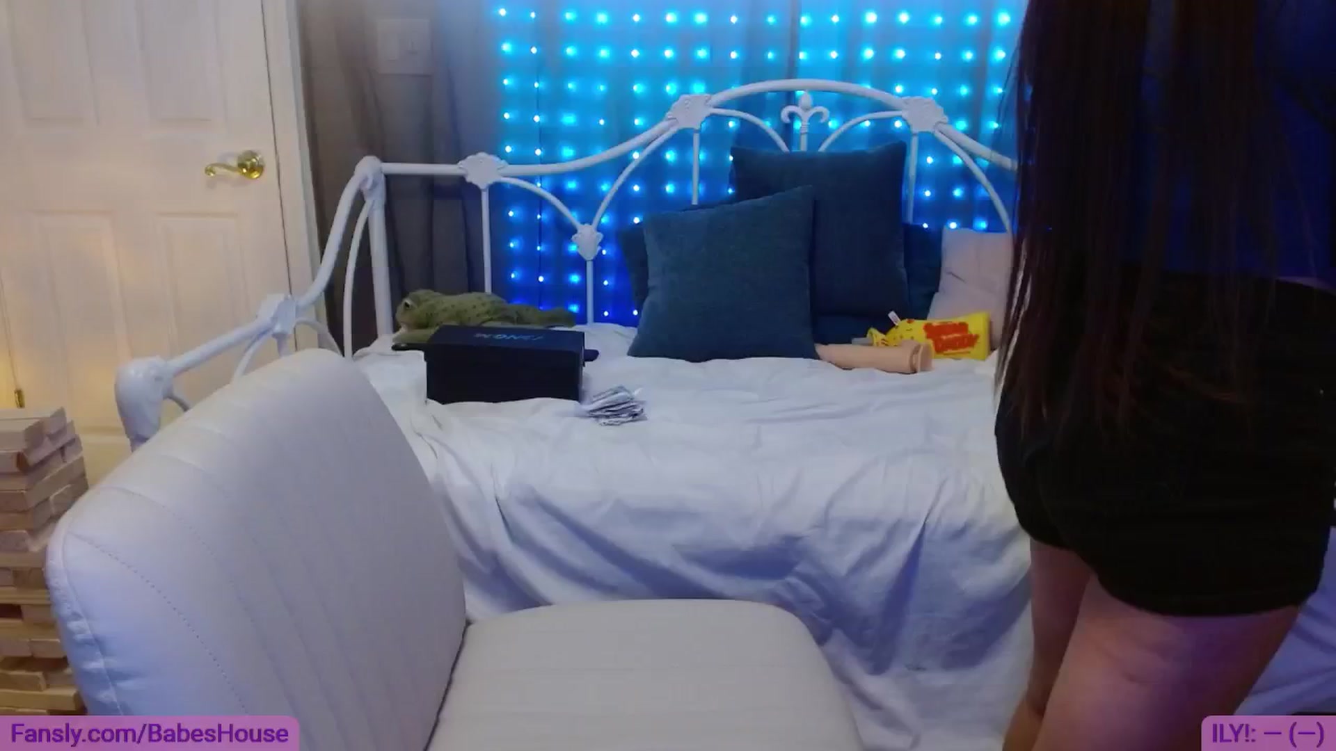 Gallery image thumbnail from DallasOhMy's myfreecams stream on, 08/08/2024, 02:48 image 19 of 20