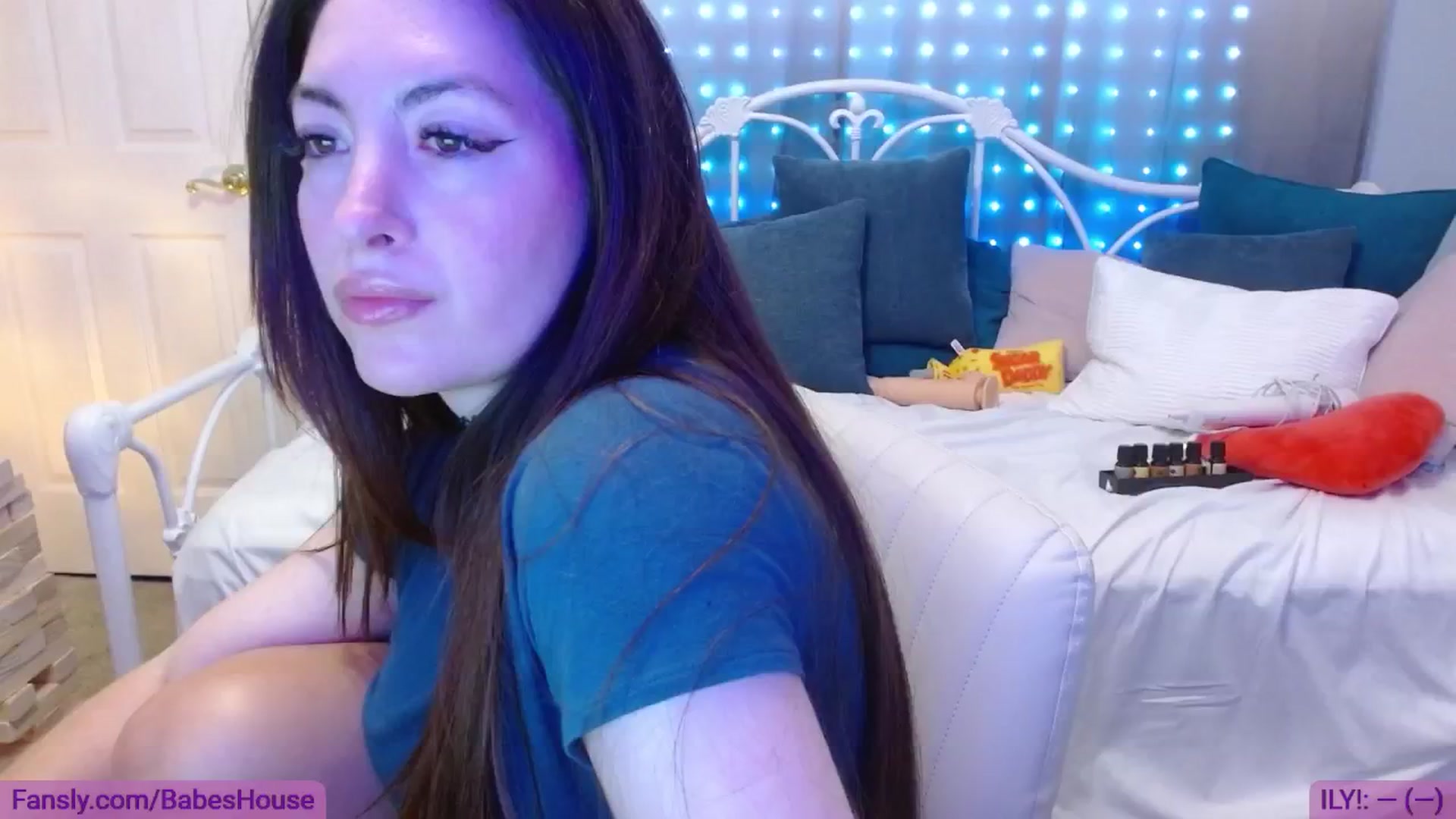 Gallery image thumbnail from DallasOhMy's myfreecams stream on, 08/08/2024, 03:36 image 8 of 20