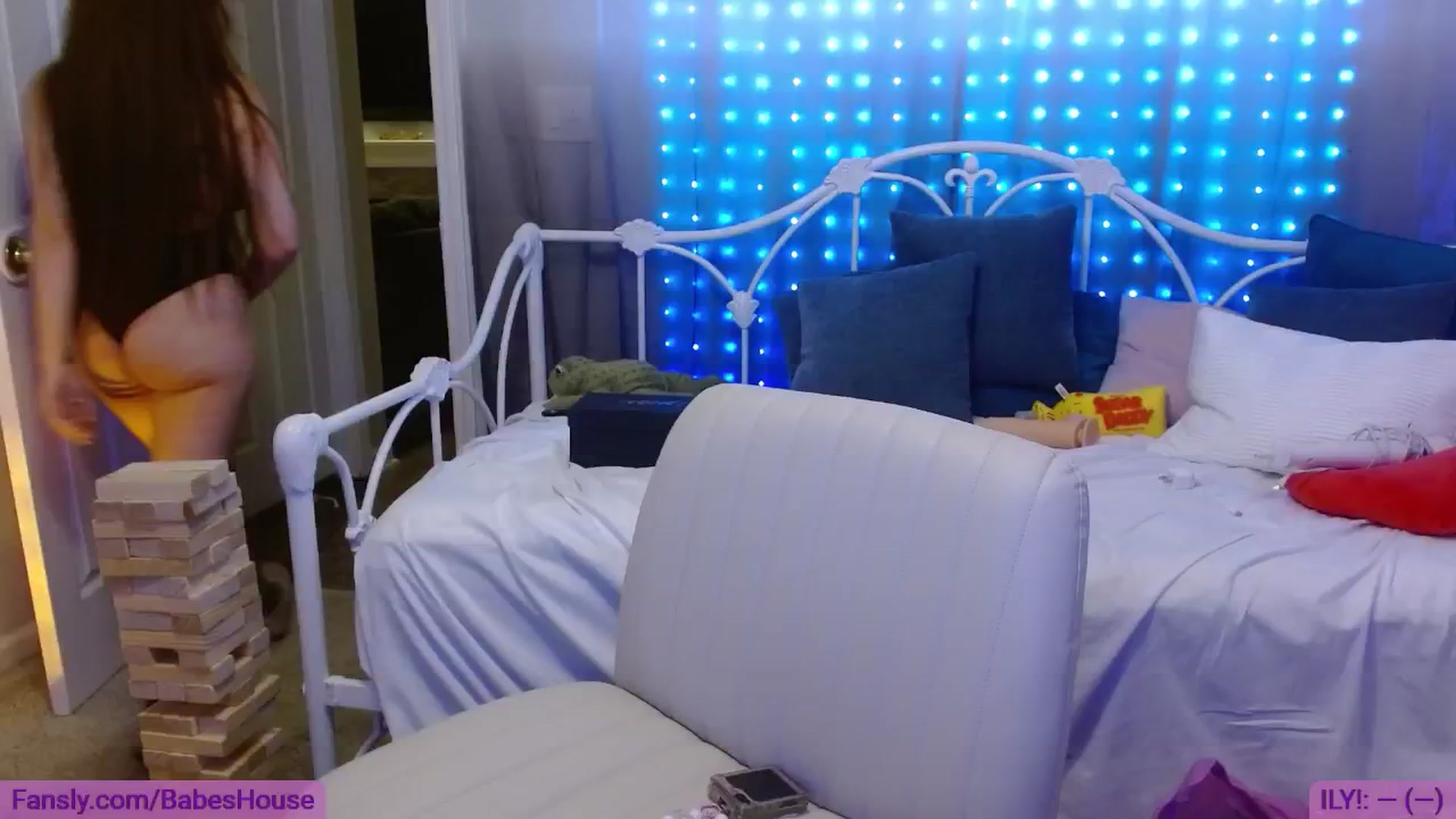 Gallery image thumbnail from DallasOhMy's myfreecams stream on, 08/08/2024, 19:22 image 6 of 20