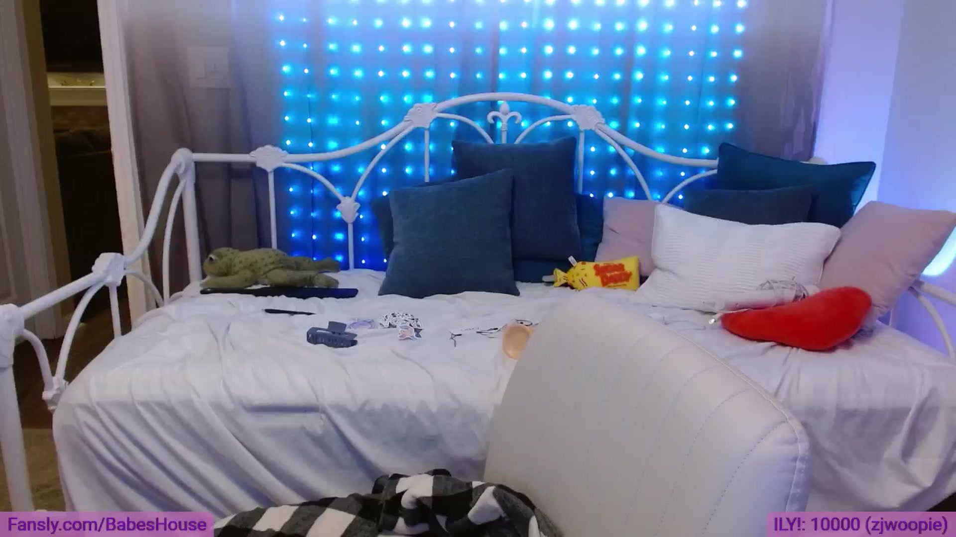 Gallery image thumbnail from DallasOhMy's myfreecams stream on, 08/09/2024, 03:48 image 20 of 20