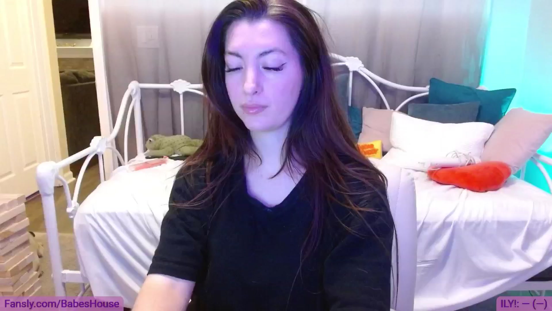 Gallery image thumbnail from DallasOhMy's myfreecams stream on, 08/10/2024, 24:41 image 19 of 20