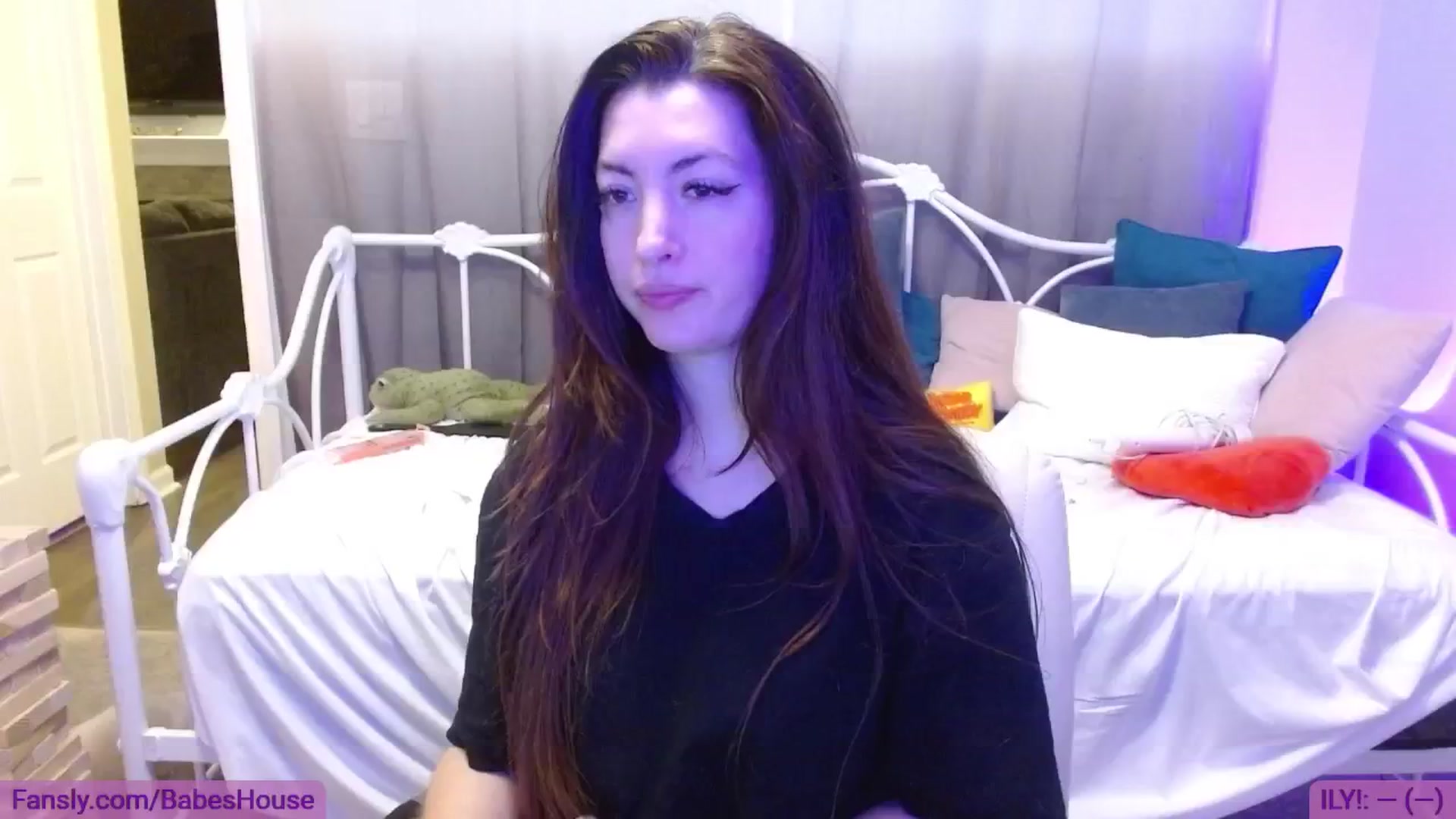 Gallery image thumbnail from DallasOhMy's myfreecams stream on, 08/10/2024, 24:41 image 13 of 20