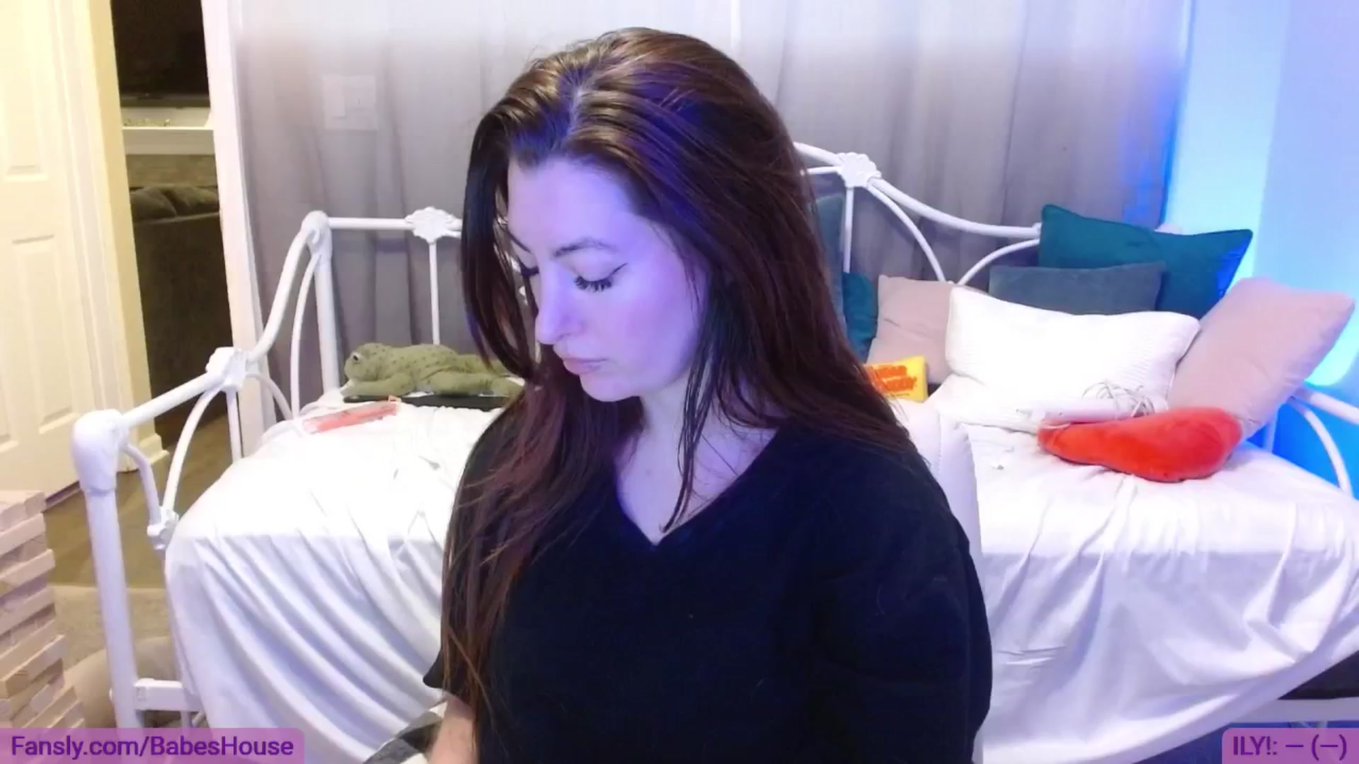 Gallery image thumbnail from DallasOhMy's myfreecams stream on, 08/10/2024, 24:41 image 1 of 20