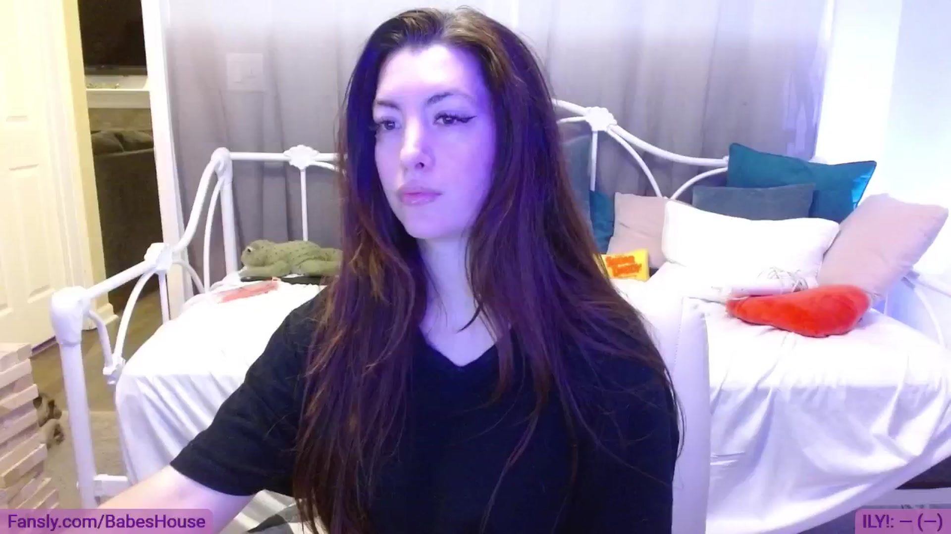 Gallery image thumbnail from DallasOhMy's myfreecams stream on, 08/10/2024, 24:41 image 14 of 20