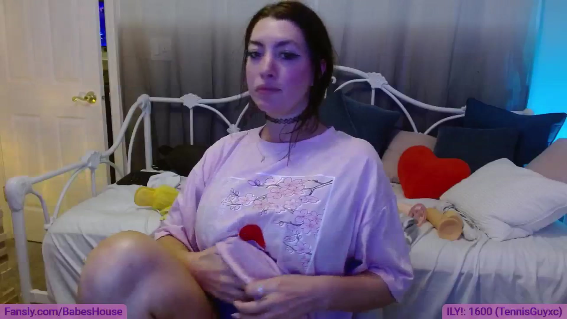 Gallery image thumbnail from DallasOhMy's myfreecams stream on, 08/26/2024, 03:16 image 10 of 20