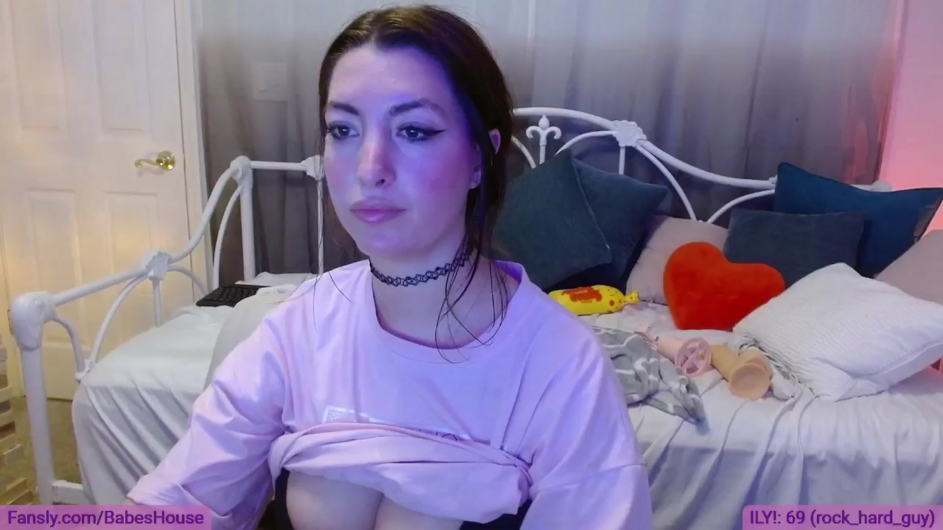Gallery image thumbnail from DallasOhMy's myfreecams stream on, 08/26/2024, 03:16 image 6 of 20