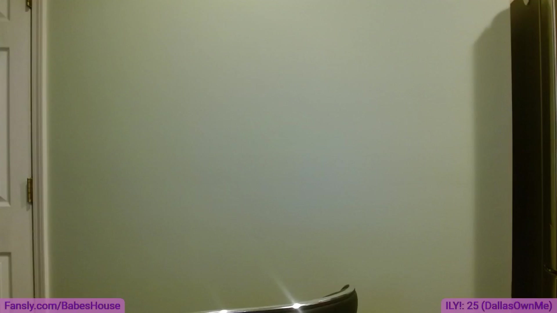 Gallery image thumbnail from DallasOhMy's myfreecams stream on, 08/27/2024, 02:59 image 8 of 20