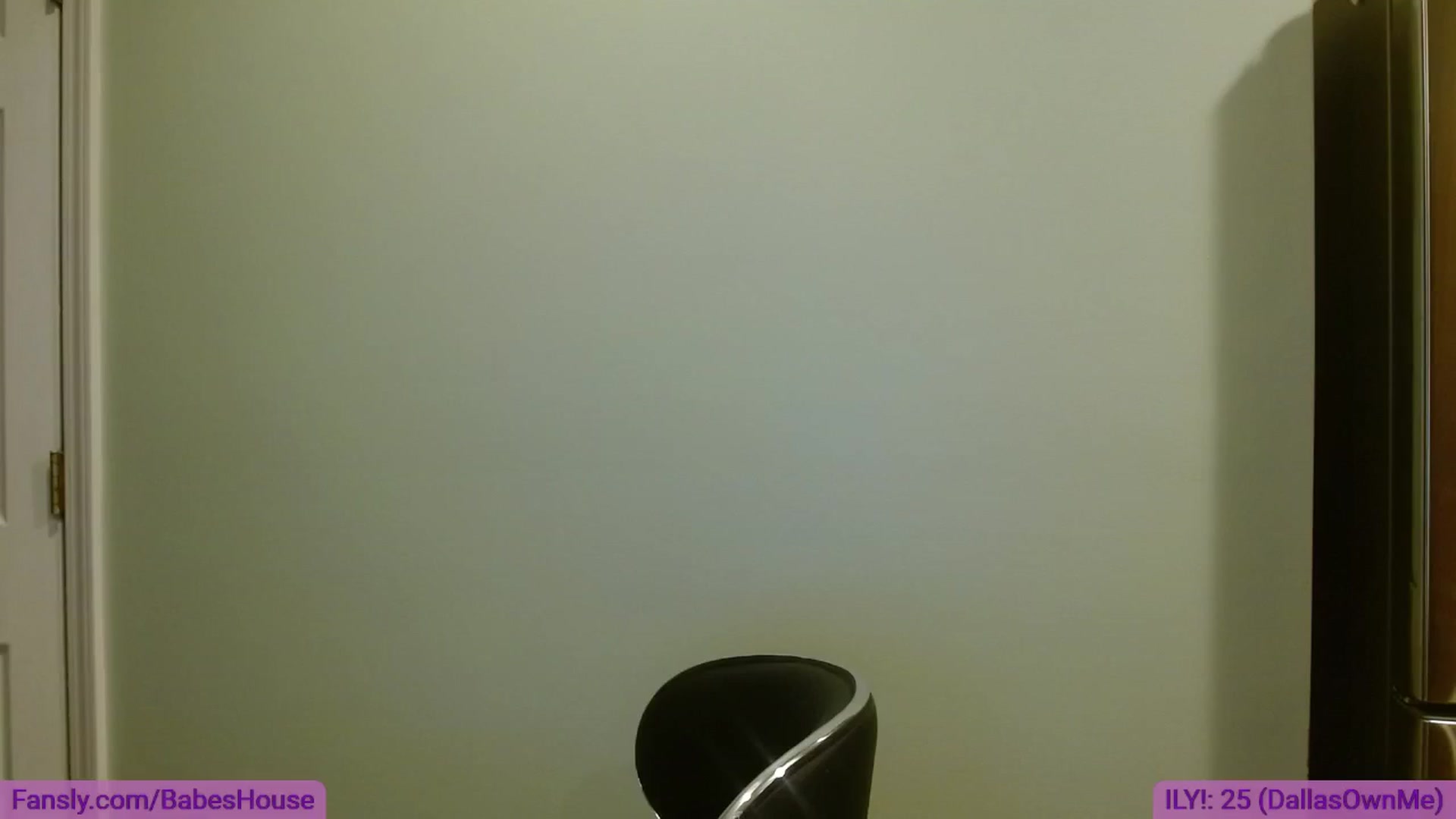 Gallery image thumbnail from DallasOhMy's myfreecams stream on, 08/27/2024, 02:59 image 16 of 20