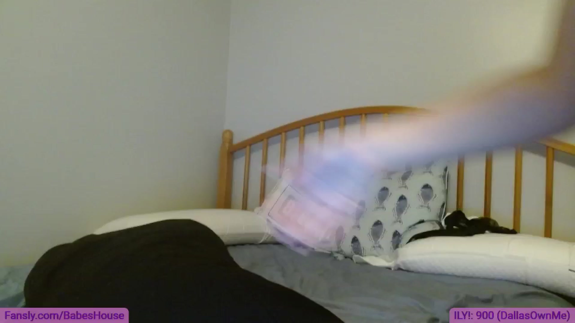 Gallery image thumbnail from DallasOhMy's myfreecams stream on, 09/07/2024, 02:51 image 6 of 20