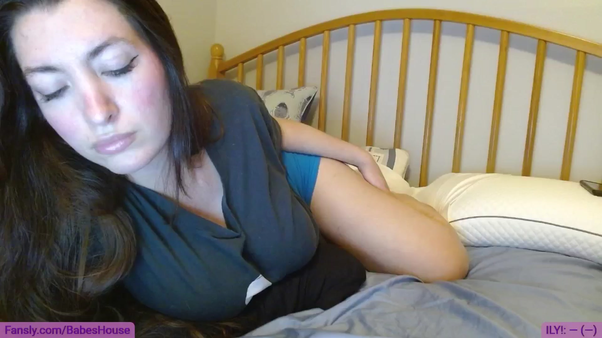 Gallery image thumbnail from DallasOhMy's myfreecams stream on, 09/13/2024, 24:35 image 16 of 20