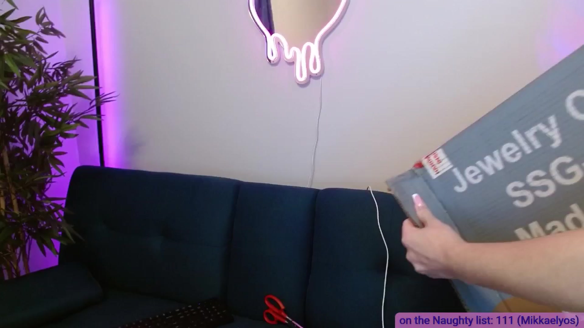 Gallery image thumbnail from DallasOhMy's myfreecams stream on, 12/15/2024, 24:03 image 1 of 20
