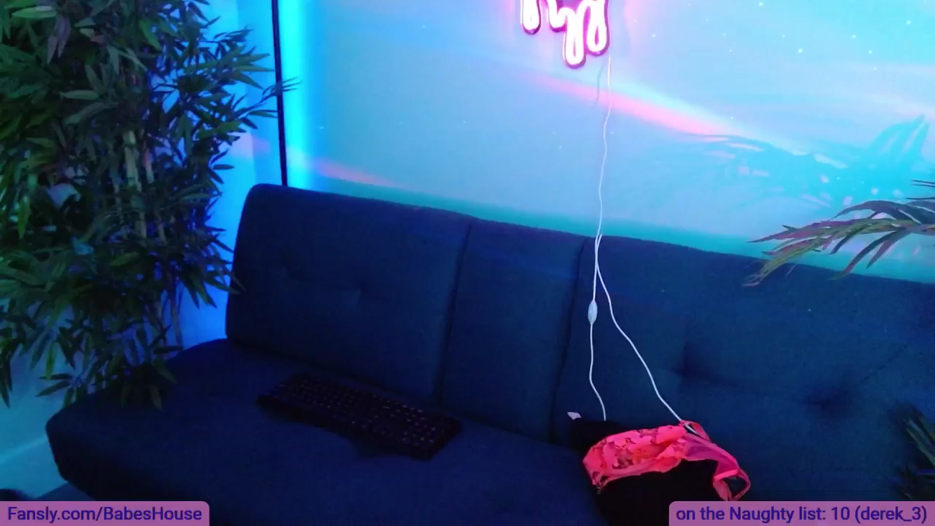 Gallery image thumbnail from DallasOhMy's myfreecams stream on, 12/20/2024, 04:24 image 8 of 20