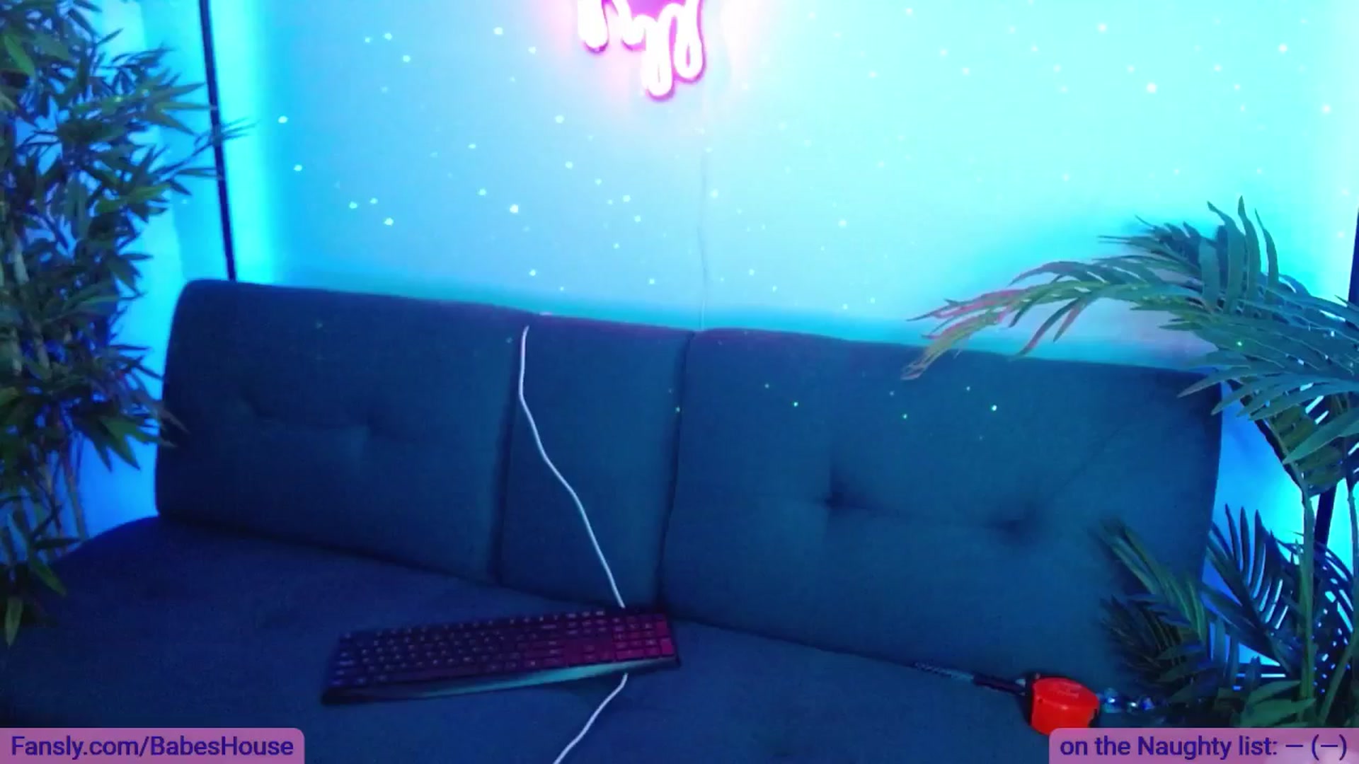 Gallery image thumbnail from DallasOhMy's myfreecams stream on, 12/28/2024, 04:17 image 1 of 20
