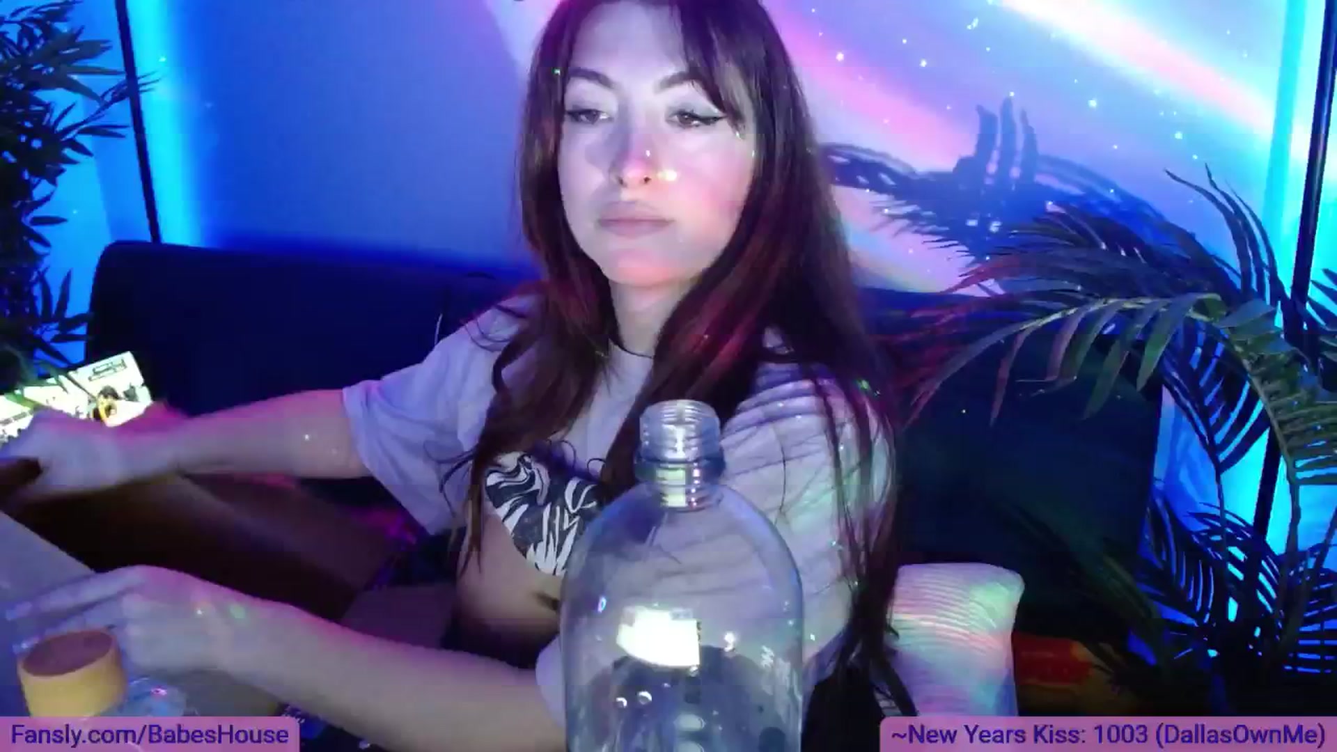 Gallery image thumbnail from DallasOhMy's myfreecams stream on, 01/01/2025, 07:49 image 4 of 20