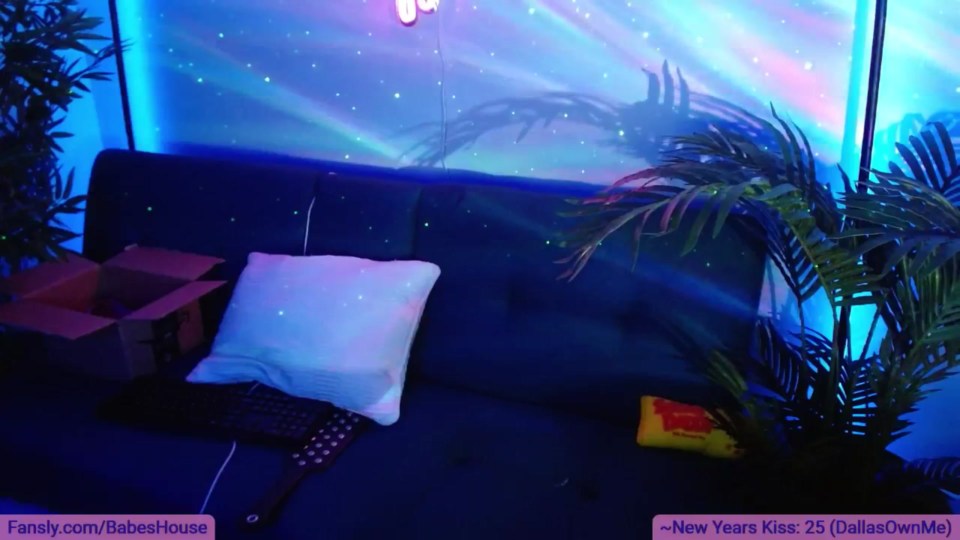 Gallery image thumbnail from DallasOhMy's myfreecams stream on, 01/02/2025, 24:39 image 2 of 20