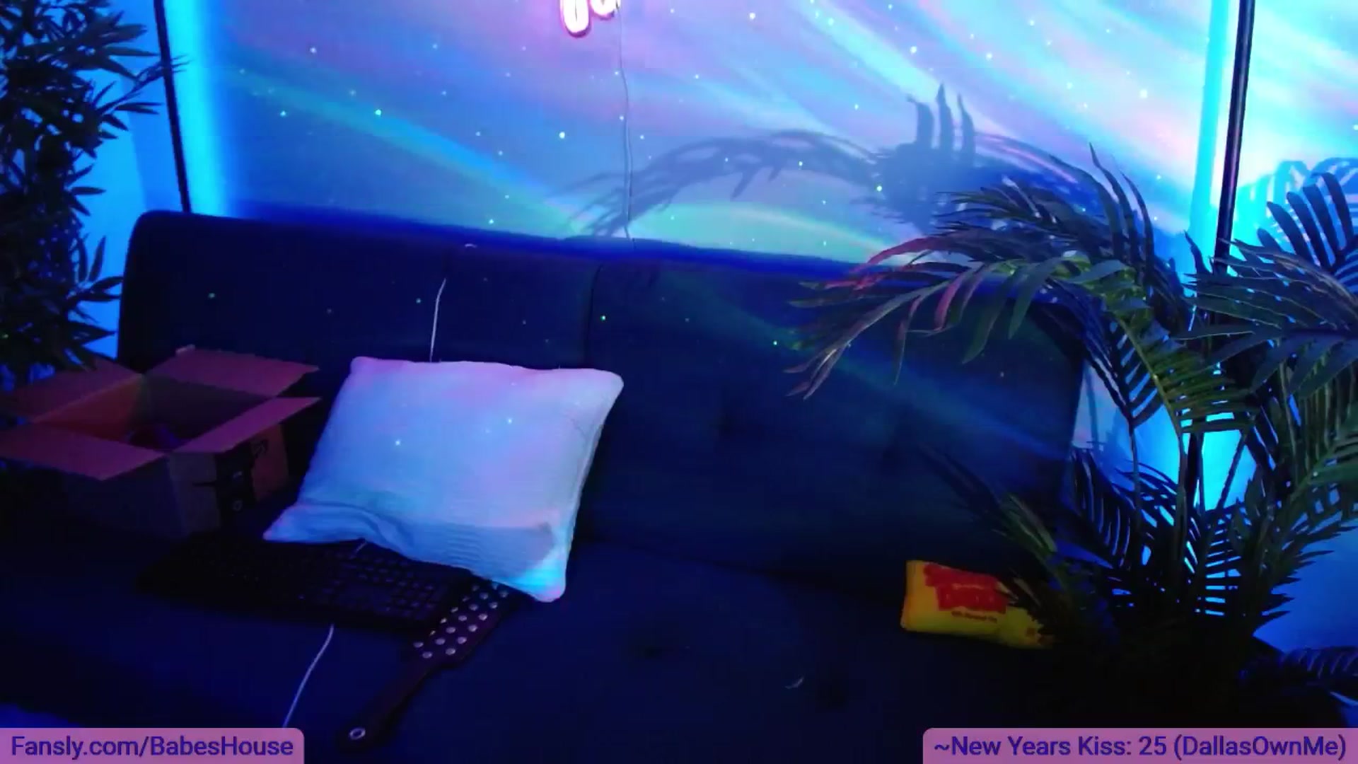Gallery image thumbnail from DallasOhMy's myfreecams stream on, 01/02/2025, 24:39 image 5 of 20
