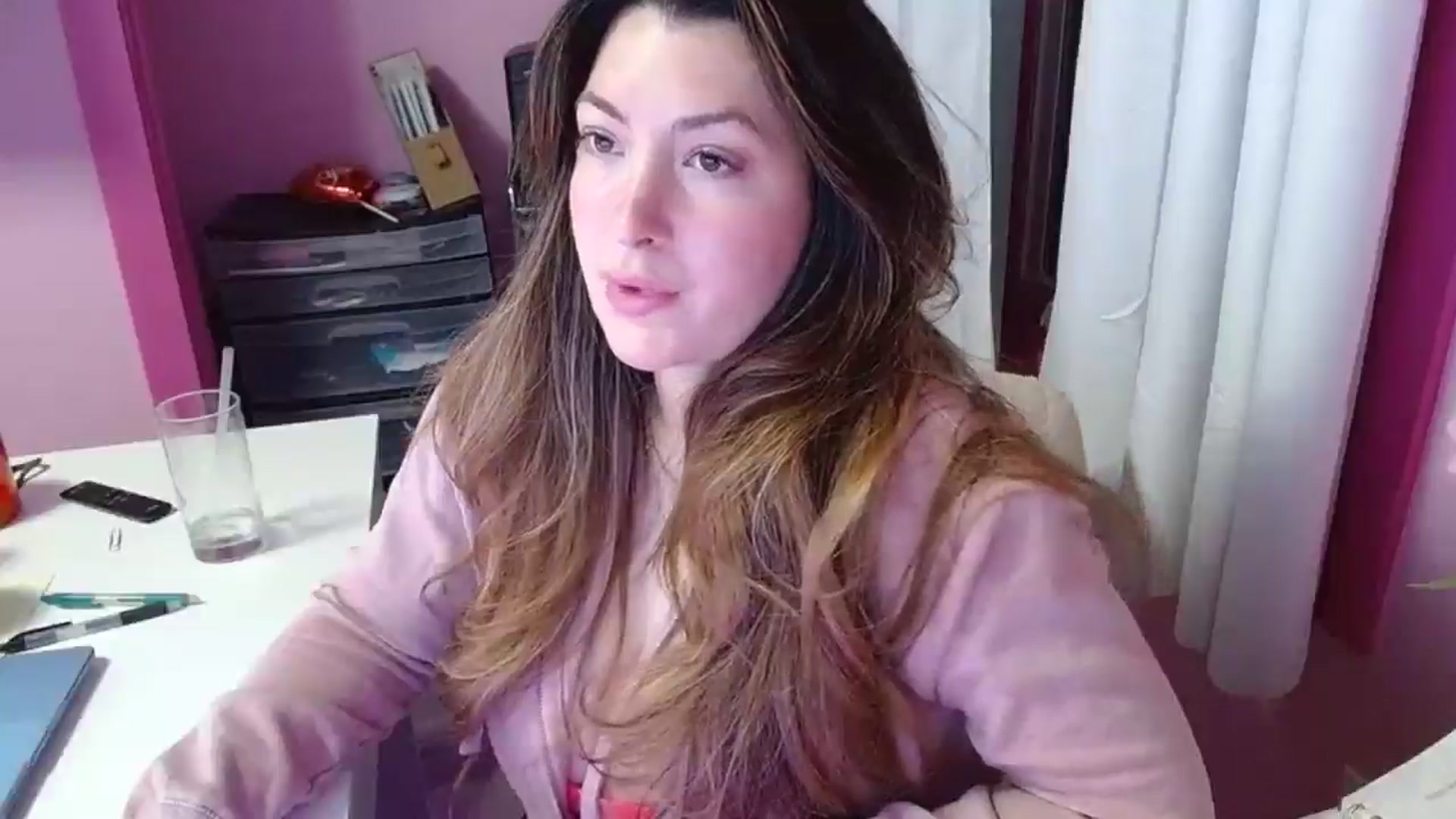 Gallery image thumbnail from DallasOhMy's myfreecams stream on, 03/22/2026, 24:17 image 14 of 20