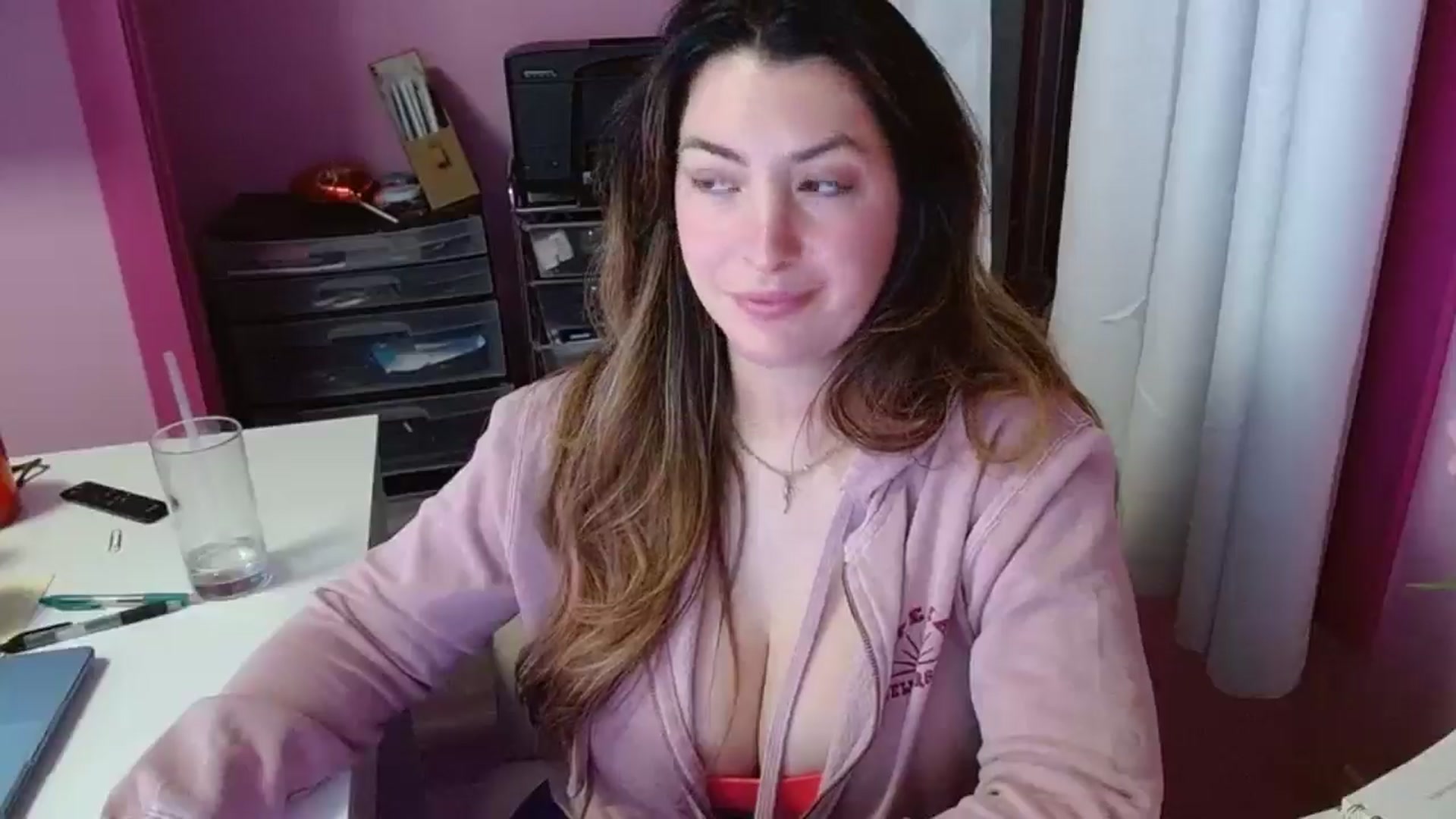 Gallery image thumbnail from DallasOhMy's myfreecams stream on, 03/22/2026, 24:17 image 7 of 20