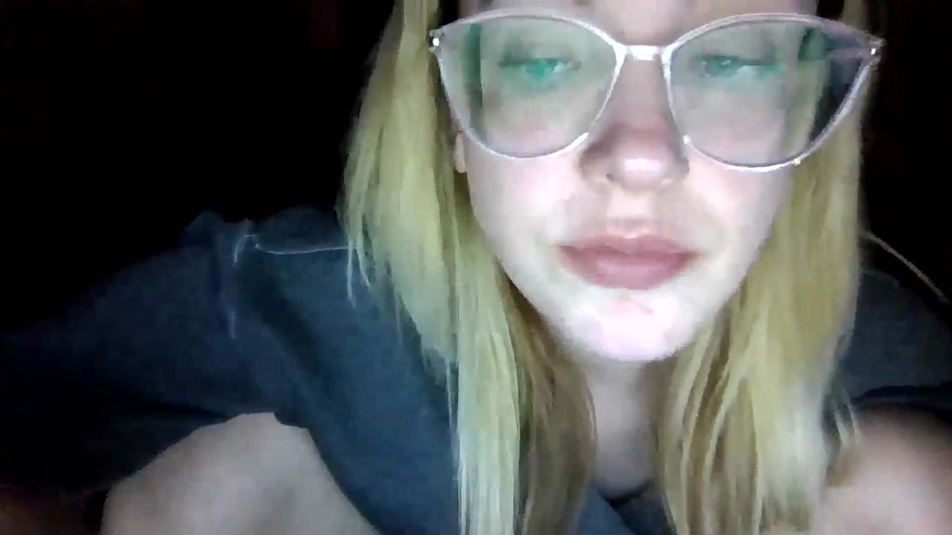 Gallery image thumbnail from DamePraton's myfreecams stream on, 12/09/2024, 08:02 image 7 of 20