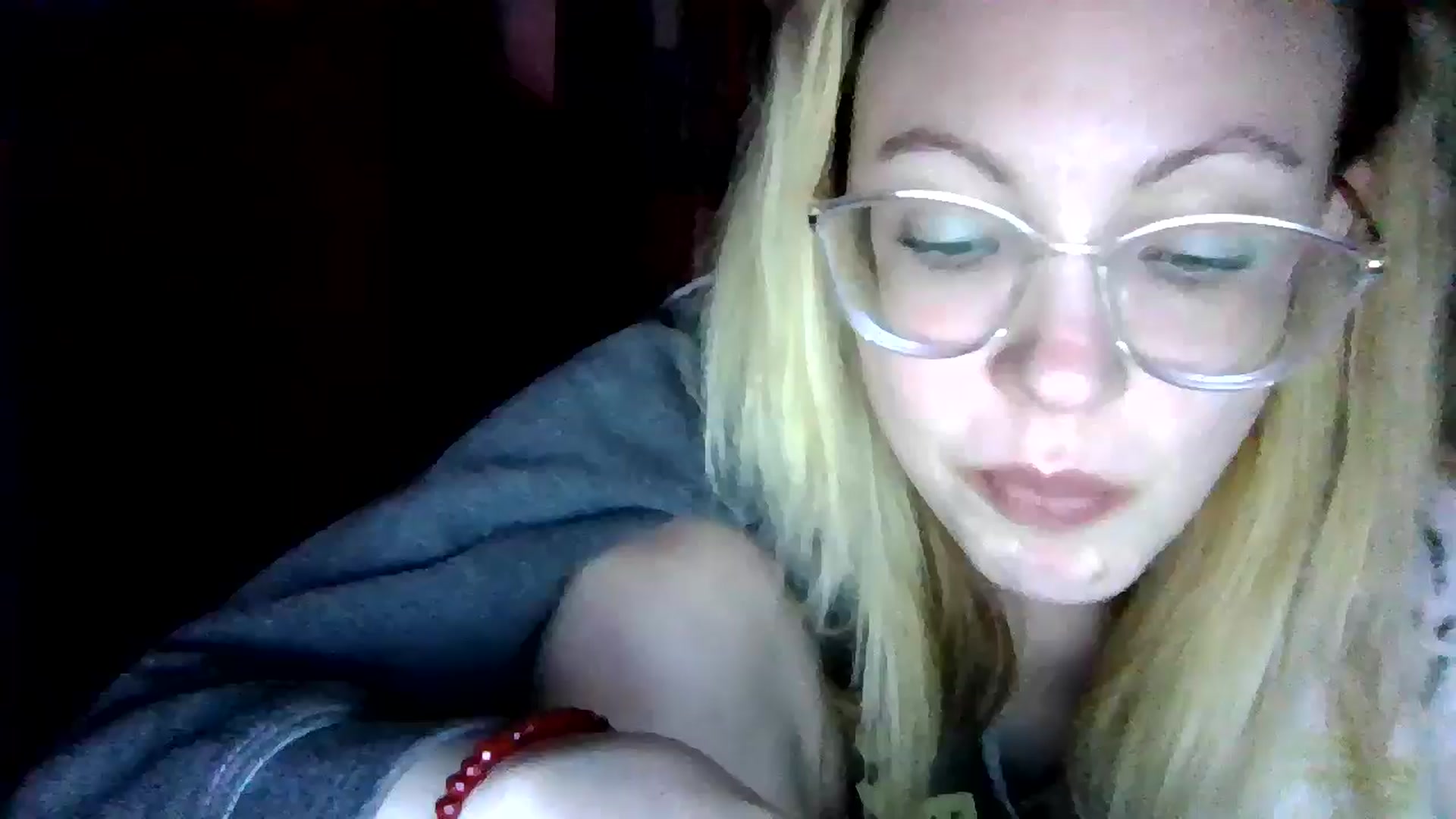 Gallery image thumbnail from DamePraton's myfreecams stream on, 12/09/2024, 08:02 image 1 of 20