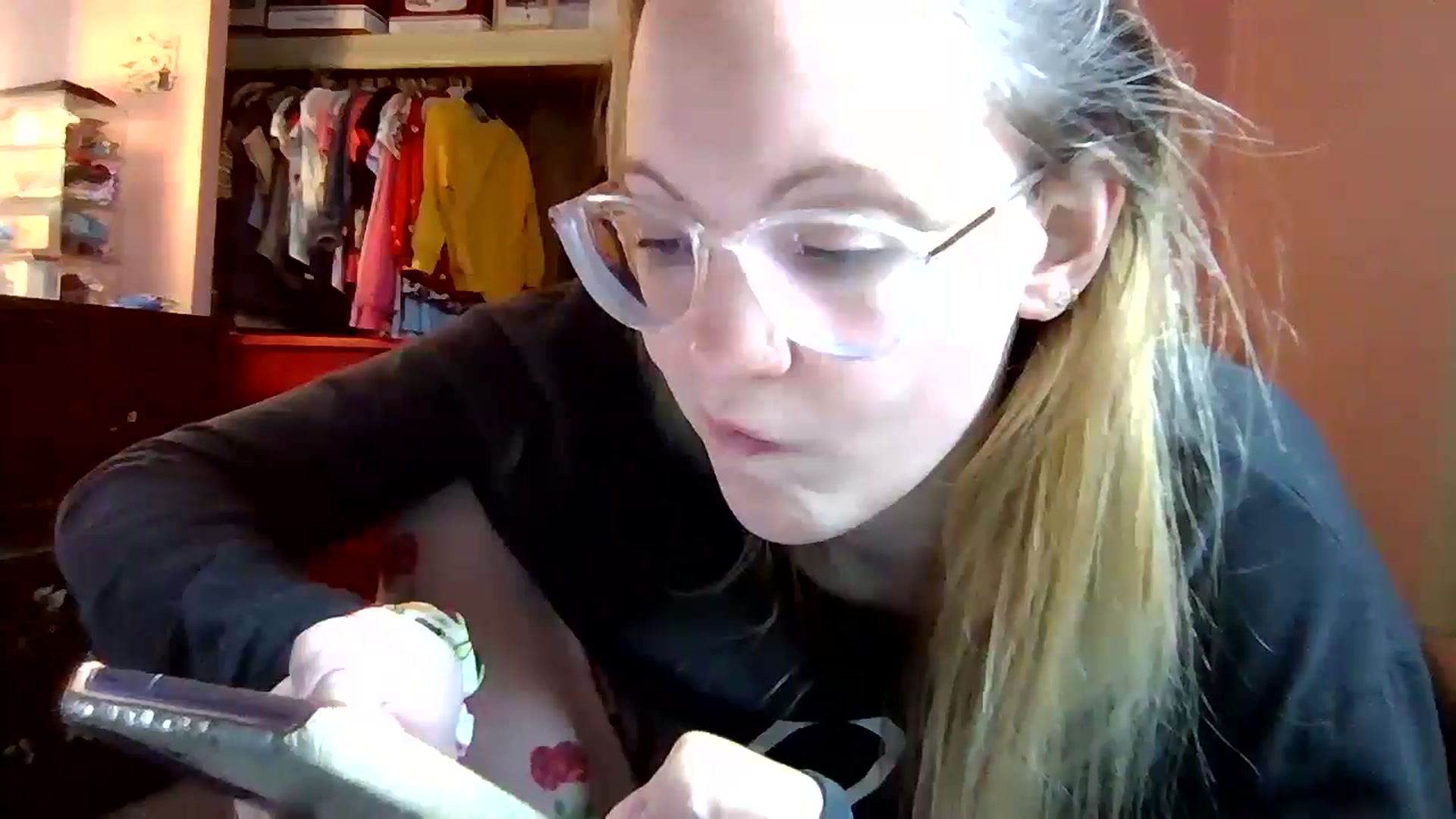 Gallery image thumbnail from DamePraton's myfreecams stream on, 12/10/2024, 19:30 image 18 of 20