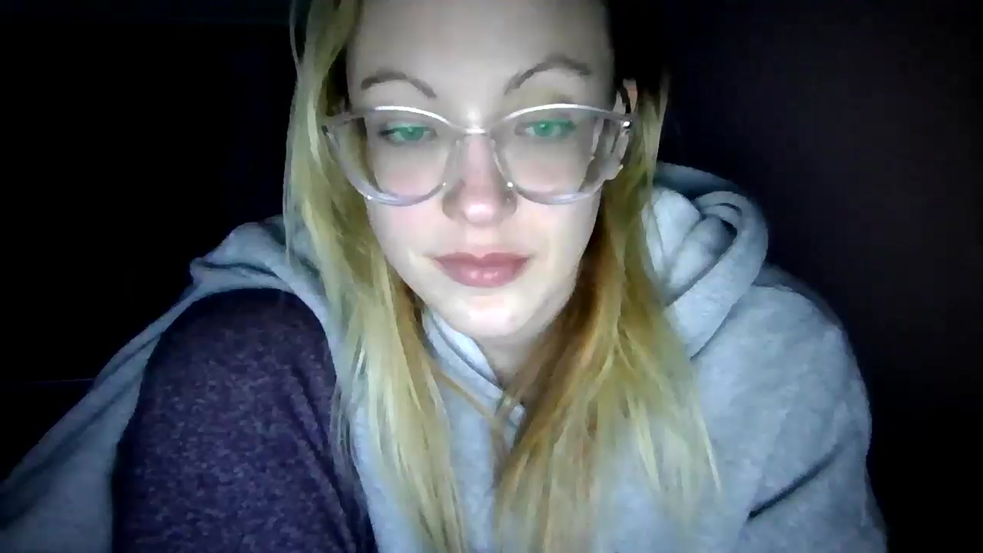 Gallery image thumbnail from DamePraton's myfreecams stream on, 12/12/2024, 11:35 image 11 of 20