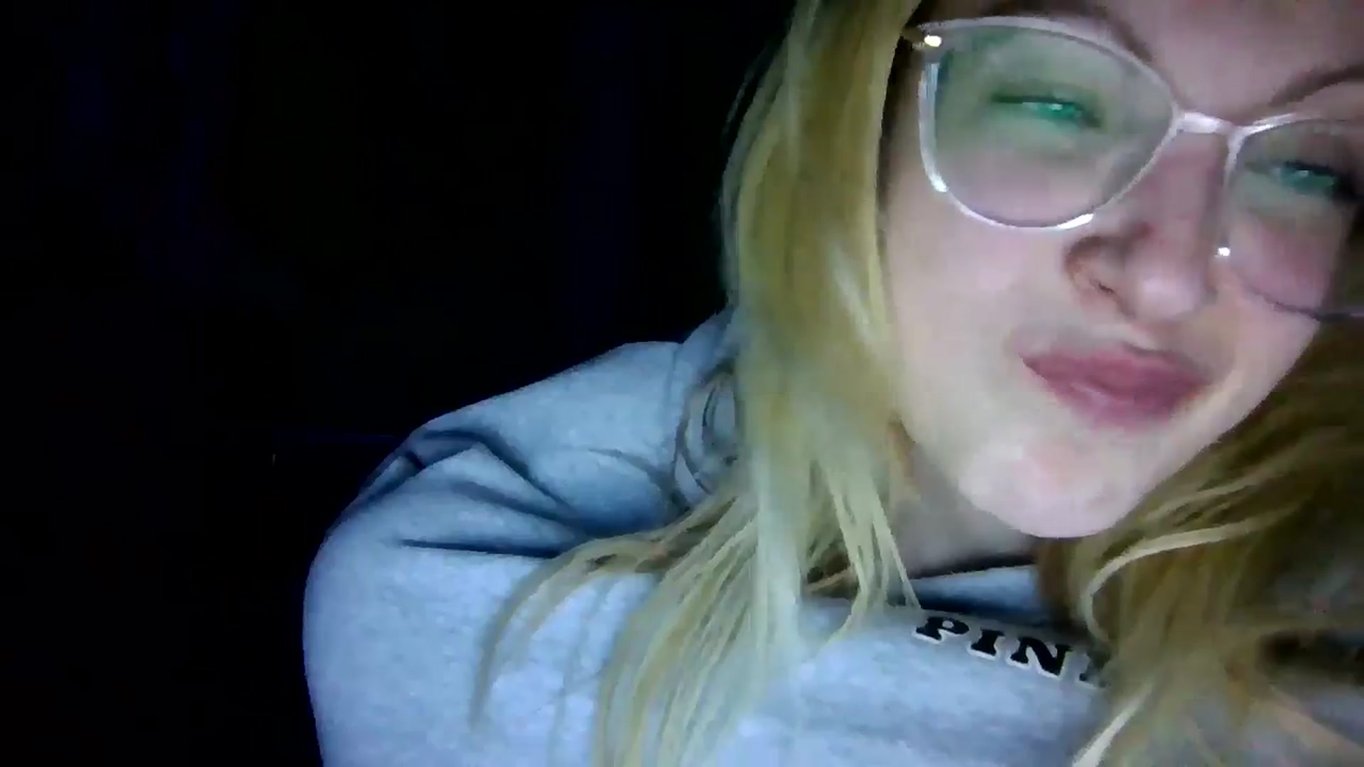 Gallery image thumbnail from DamePraton's myfreecams stream on, 12/12/2024, 11:35 image 16 of 20