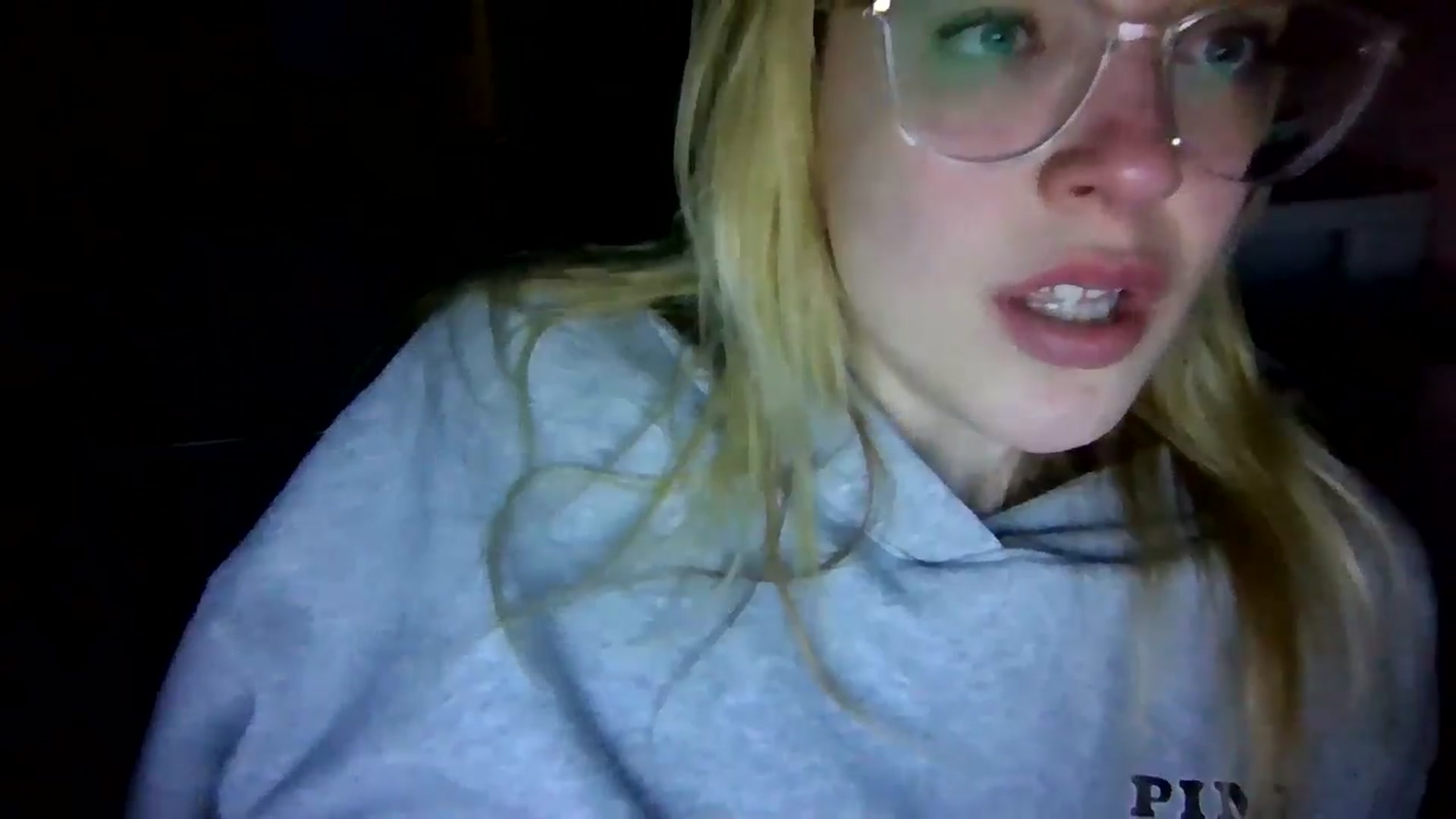 Gallery image thumbnail from DamePraton's myfreecams stream on, 12/12/2024, 11:35 image 3 of 20
