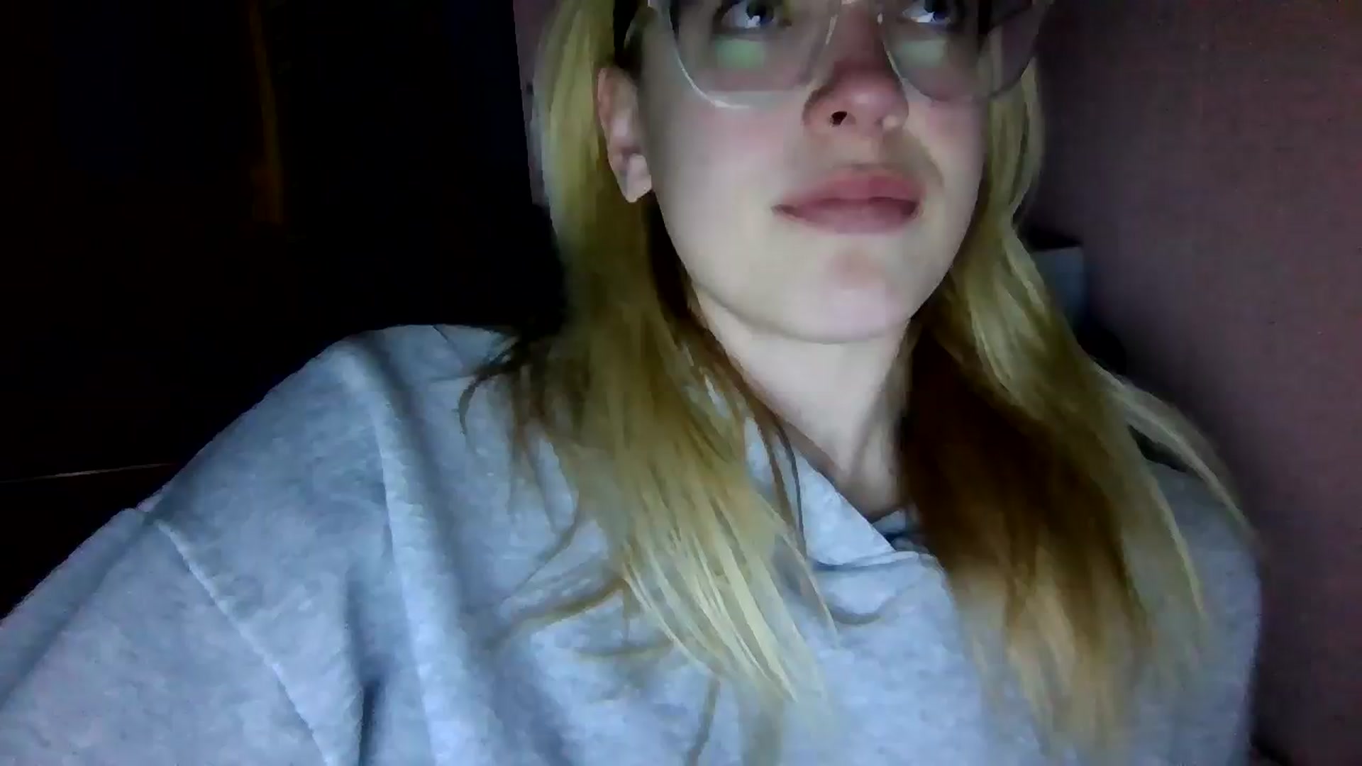 Gallery image thumbnail from DamePraton's myfreecams stream on, 12/12/2024, 11:35 image 1 of 20