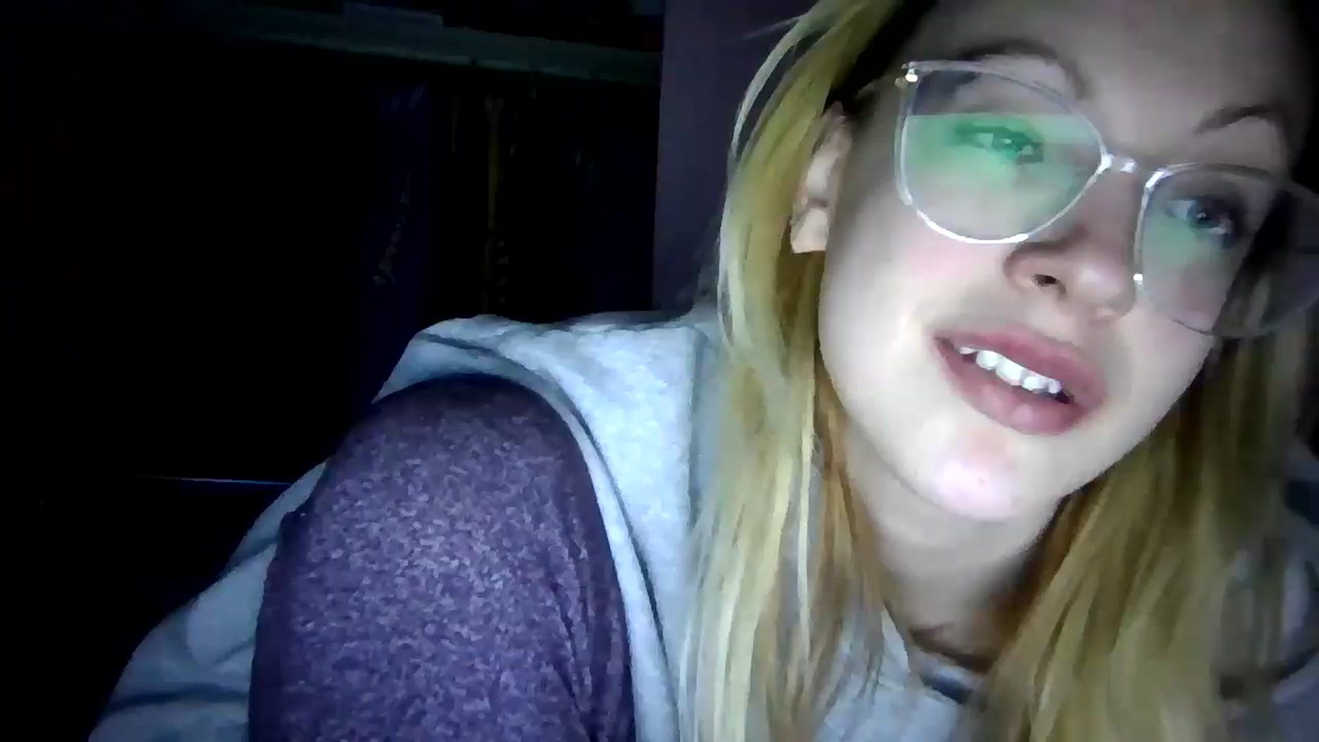 Gallery image thumbnail from DamePraton's myfreecams stream on, 12/12/2024, 11:50 image 15 of 20