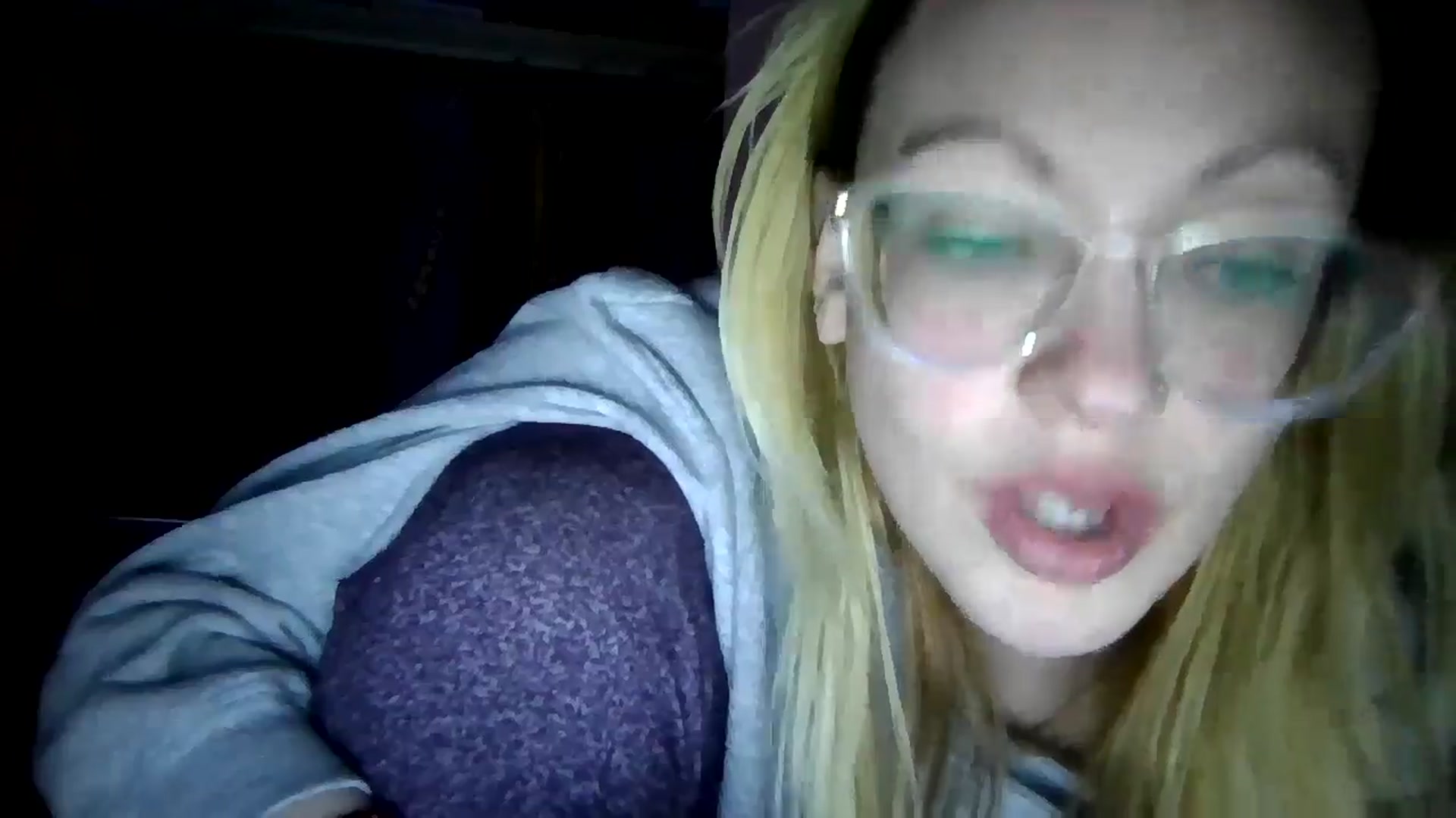 Gallery image thumbnail from DamePraton's myfreecams stream on, 12/12/2024, 11:50 image 17 of 20