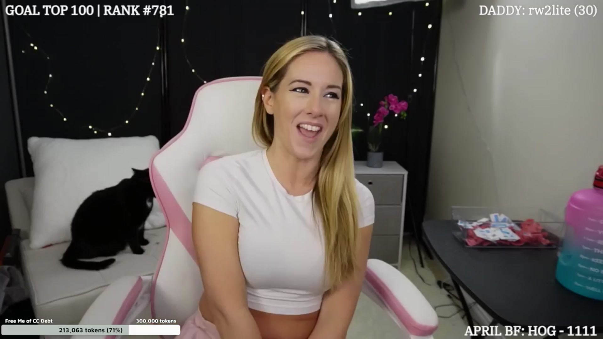 Gallery image thumbnail from DammitLexi's myfreecams stream on, 04/03/2024, 24:59 image 8 of 20