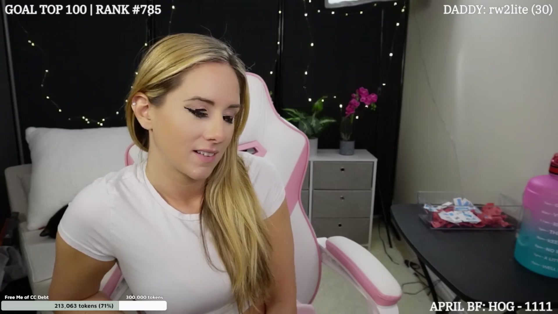 Gallery image thumbnail from DammitLexi's myfreecams stream on, 04/03/2024, 24:59 image 20 of 20