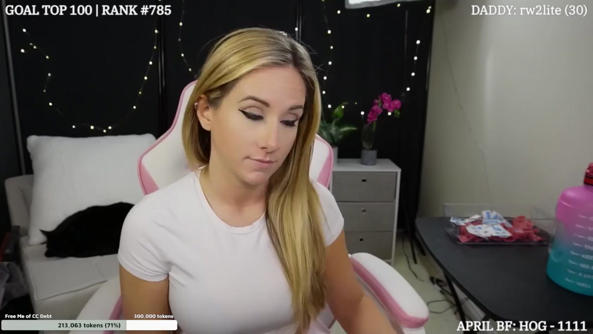 Gallery image thumbnail from DammitLexi's myfreecams stream on, 04/03/2024, 24:59 image 18 of 20