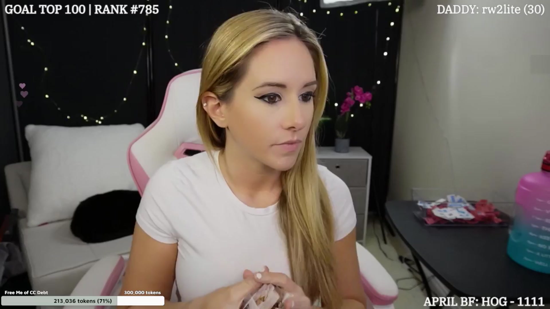 Gallery image thumbnail from DammitLexi's myfreecams stream on, 04/03/2024, 24:59 image 3 of 20