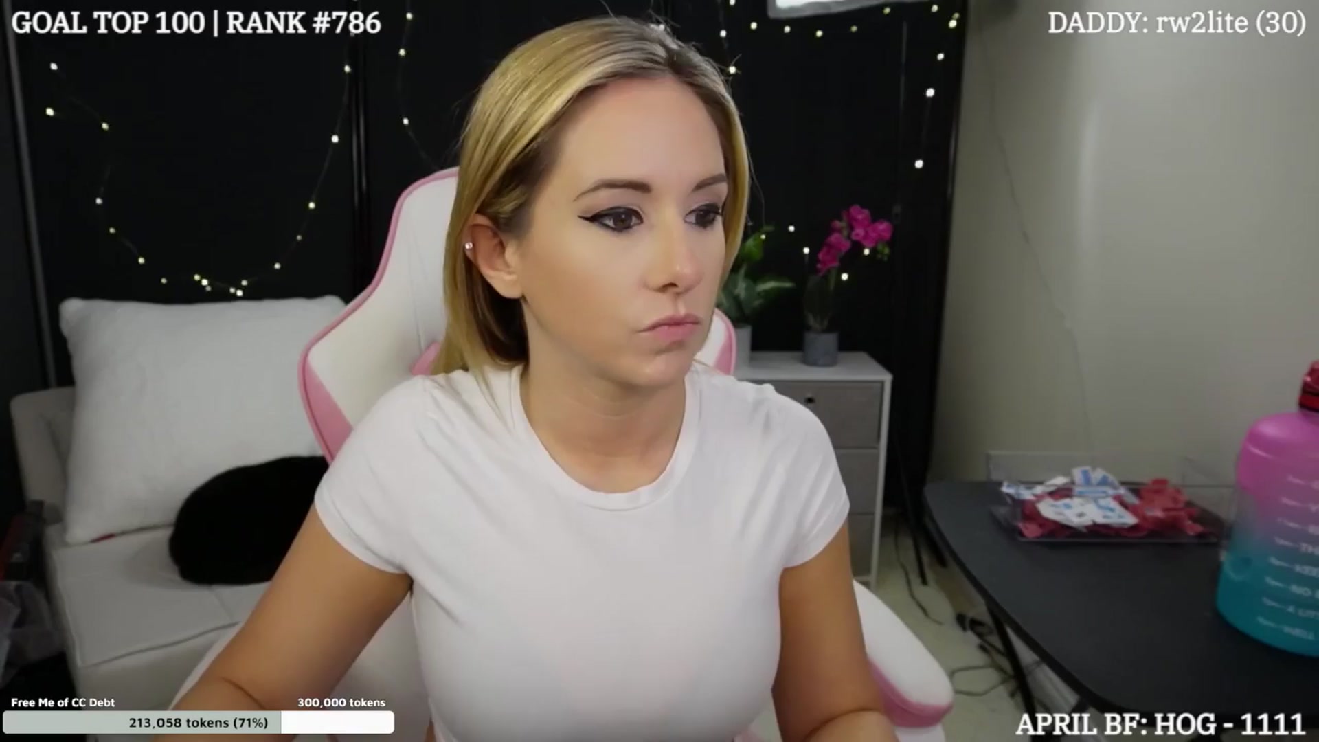 Gallery image thumbnail from DammitLexi's myfreecams stream on, 04/03/2024, 24:59 image 5 of 20