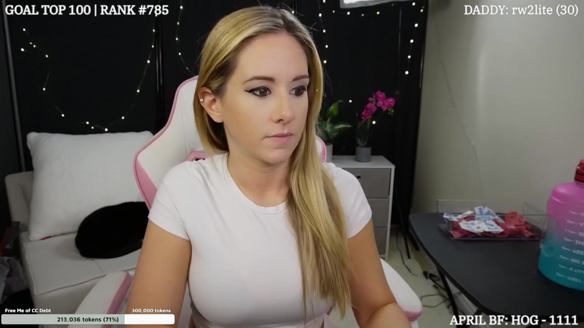 Gallery image thumbnail from DammitLexi's myfreecams stream on, 04/03/2024, 24:59 image 4 of 20