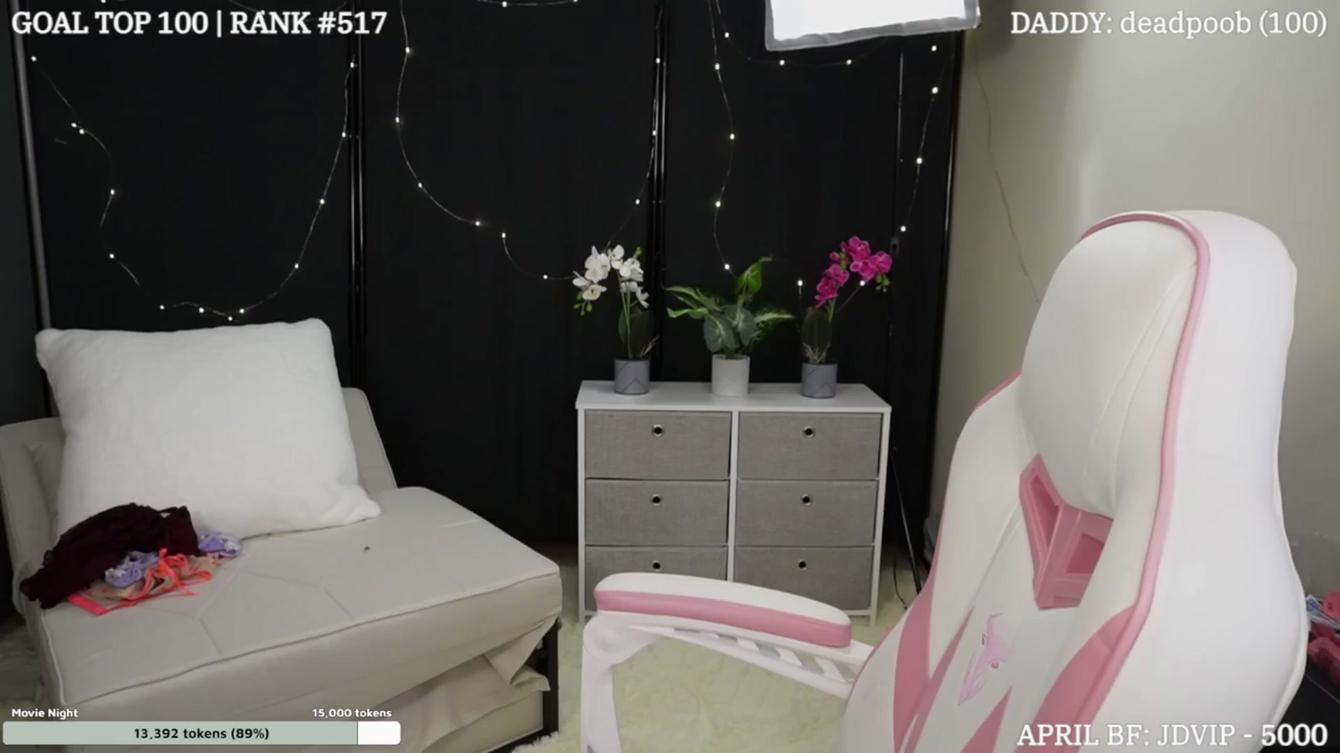 Gallery image thumbnail from DammitLexi's myfreecams stream on, 04/11/2024, 03:08 image 3 of 20