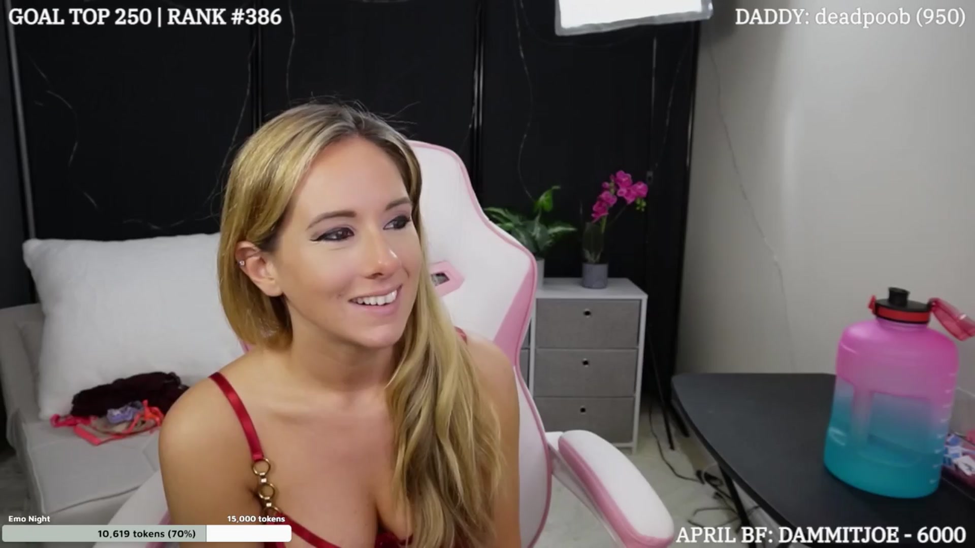 Gallery image thumbnail from DammitLexi's myfreecams stream on, 04/13/2024, 03:22 image 8 of 20