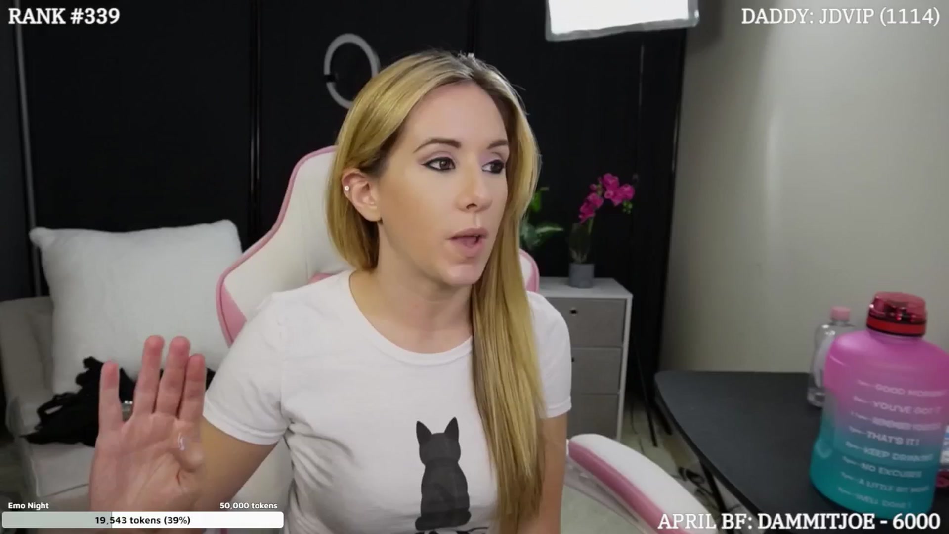 Gallery image thumbnail from DammitLexi's myfreecams stream on, 04/18/2024, 24:59 image 18 of 20